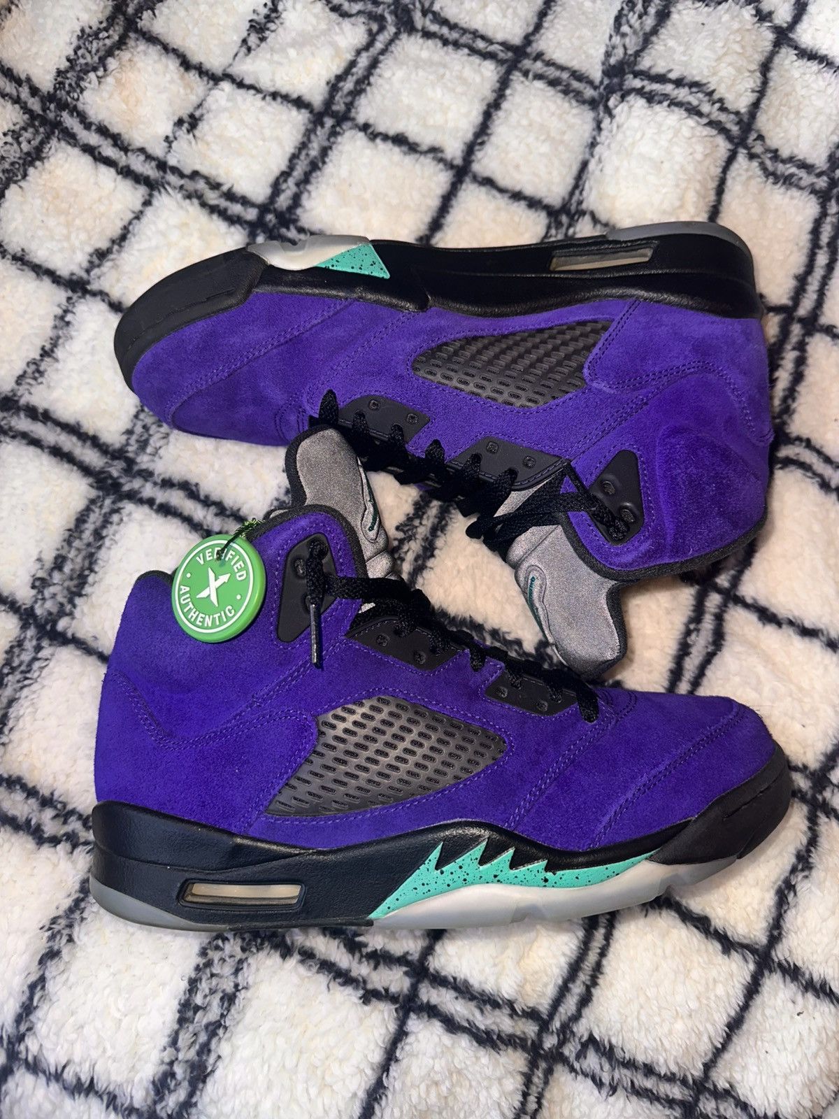 Jordan Brand × Nike Jordan 5 Alternate Grapes Size US 9 / EU 42 - 5 Thumbnail