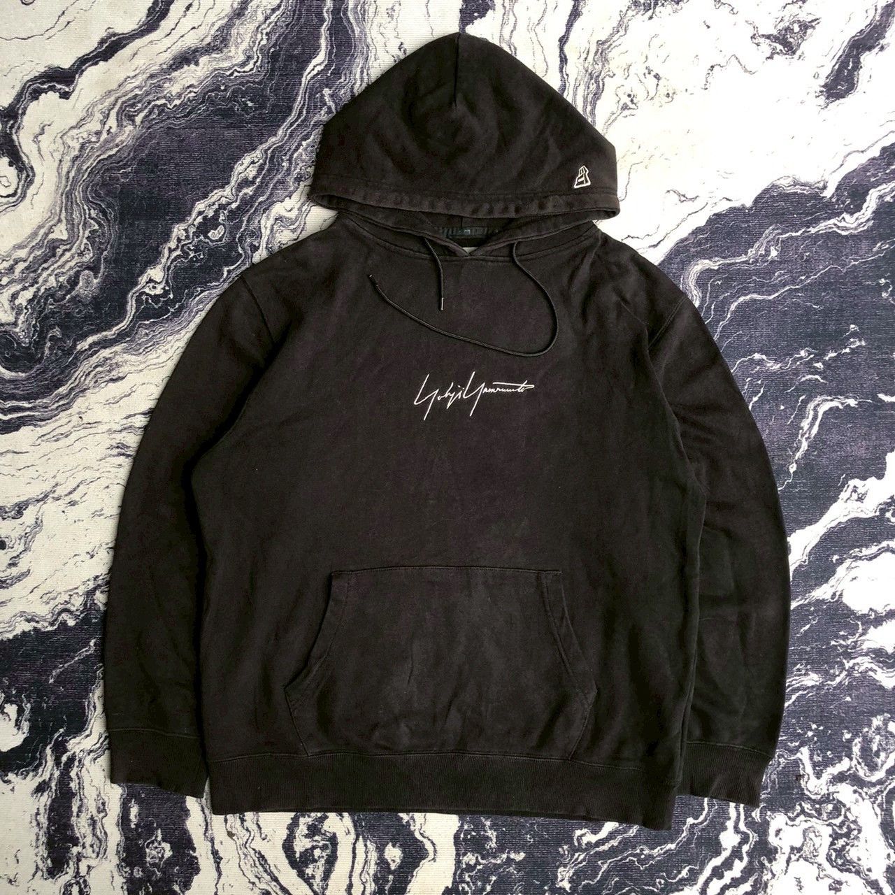 New Era × Yohji Yamamoto Yohji Yamamoto x New Era Embroidered Logo Hoodie Size US L / EU 52-54 / 3 - 2 Thumbnail