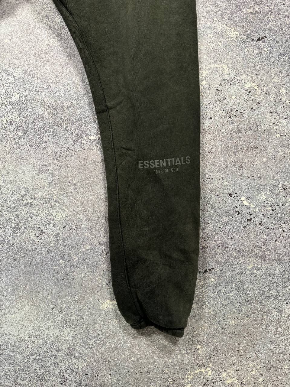 Essentials Fear of God Essentials Fleece Jogger Sweatpants Medium Size US 33 - 3 Thumbnail