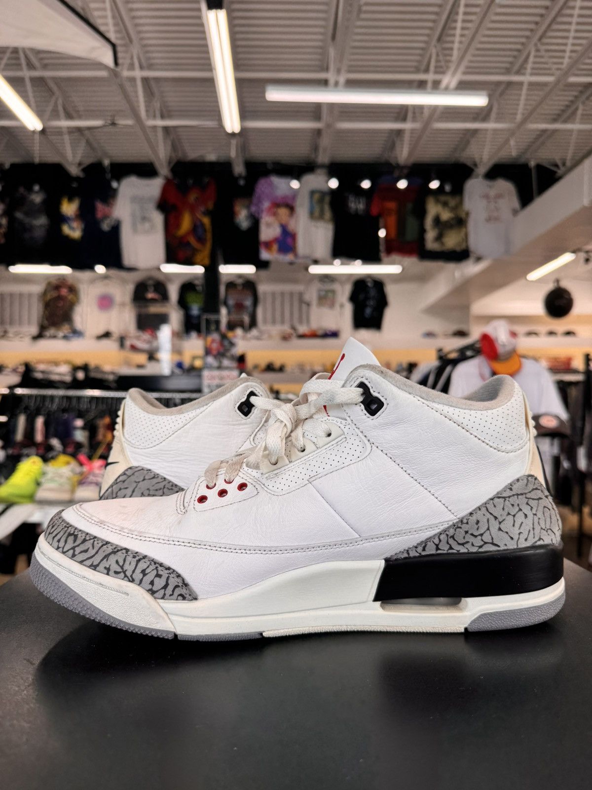 Jordan Brand Air Jordan 3 White Cement Reimagined Size 11 (2023) Size US 11 / EU 44 - 4 Thumbnail