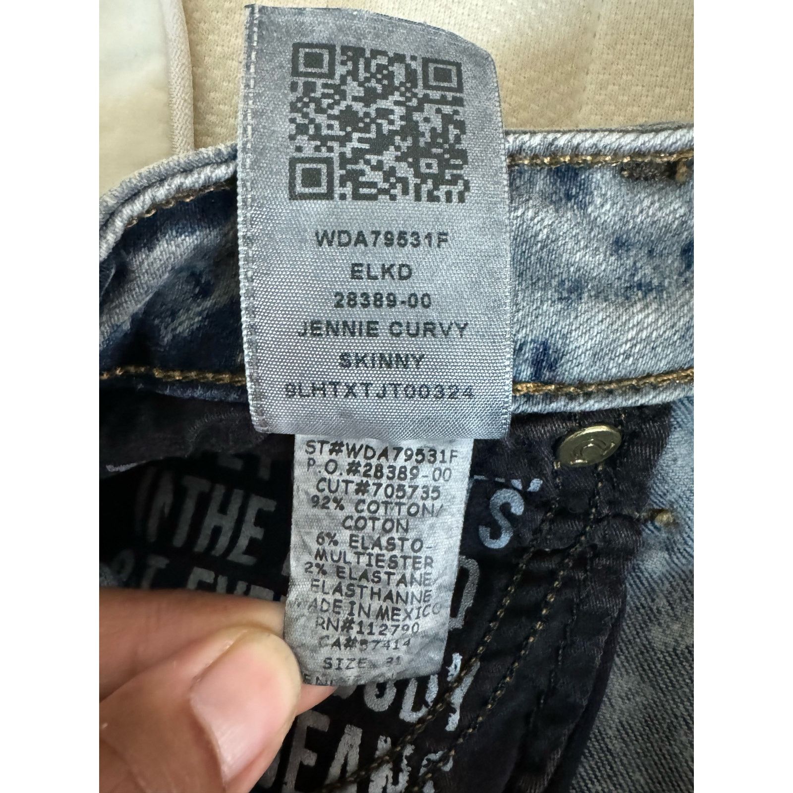 True Religion True Religion Jennie Curvy Skinny Jean Marble Moon Women 31" Size 31" - 7 Thumbnail