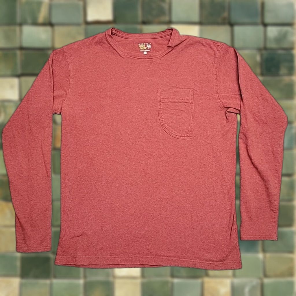 Mountain Hardwear VINTAGE Mountain Hardwear Shirt Mens L Red 100% Organic Cotton Long Sleeve Outdoor TEE Size US L / EU 52-54 / 3 - 1 Thumbnail