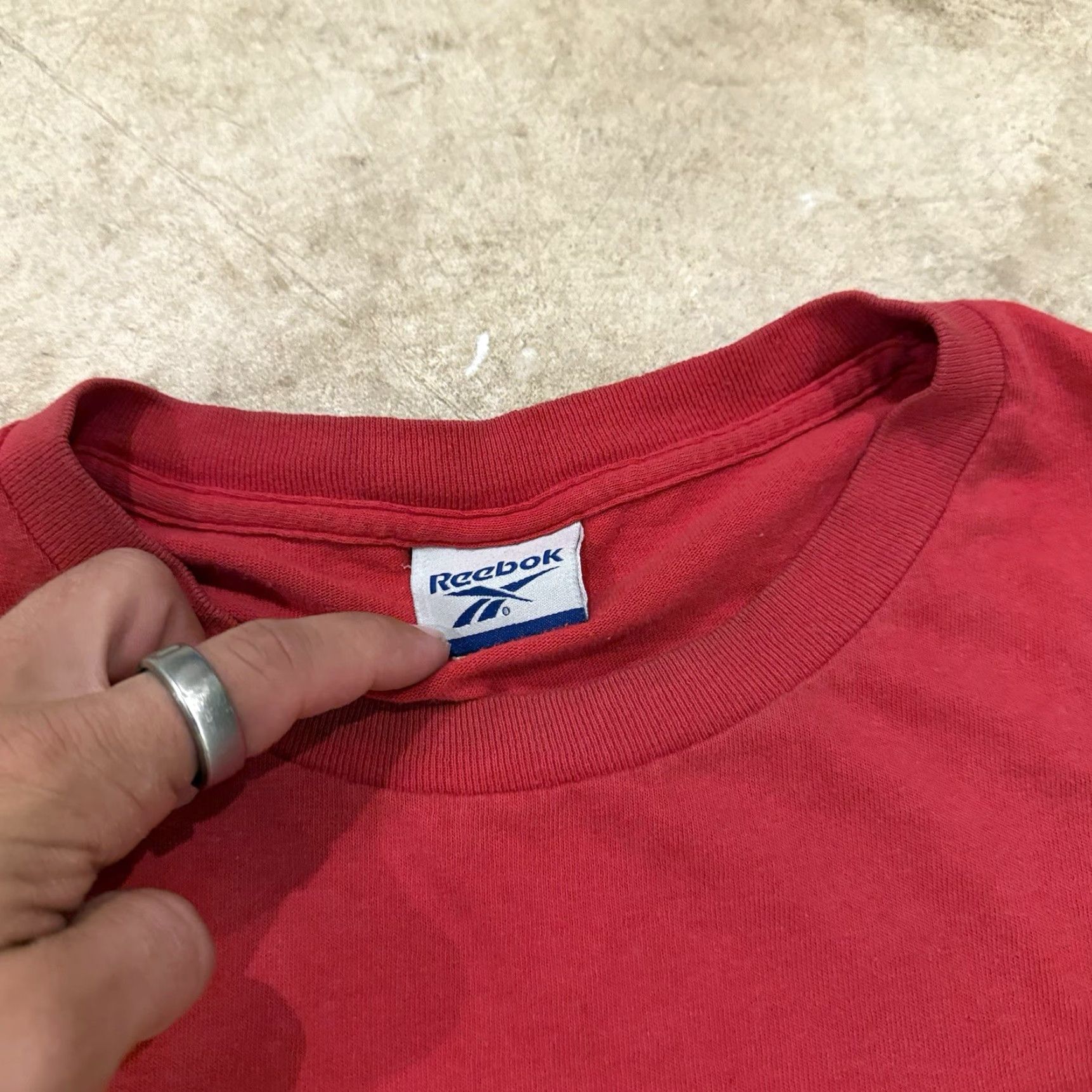 Reebok VINTAGE Reebok Shirt Mens XL Red The Answer Distressed Limited Edition 90s Retro Sports City Classic Size US XL / EU 56 / 4 - 3 Thumbnail