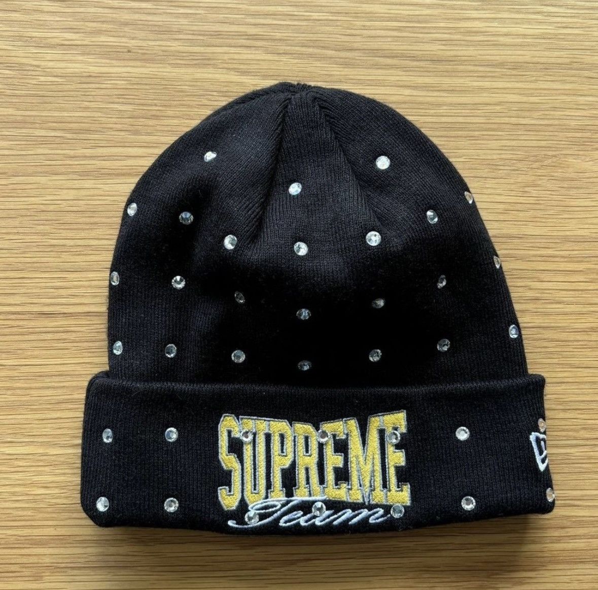 Supreme New Era Rhinestone Beanie Black - FW21 - US