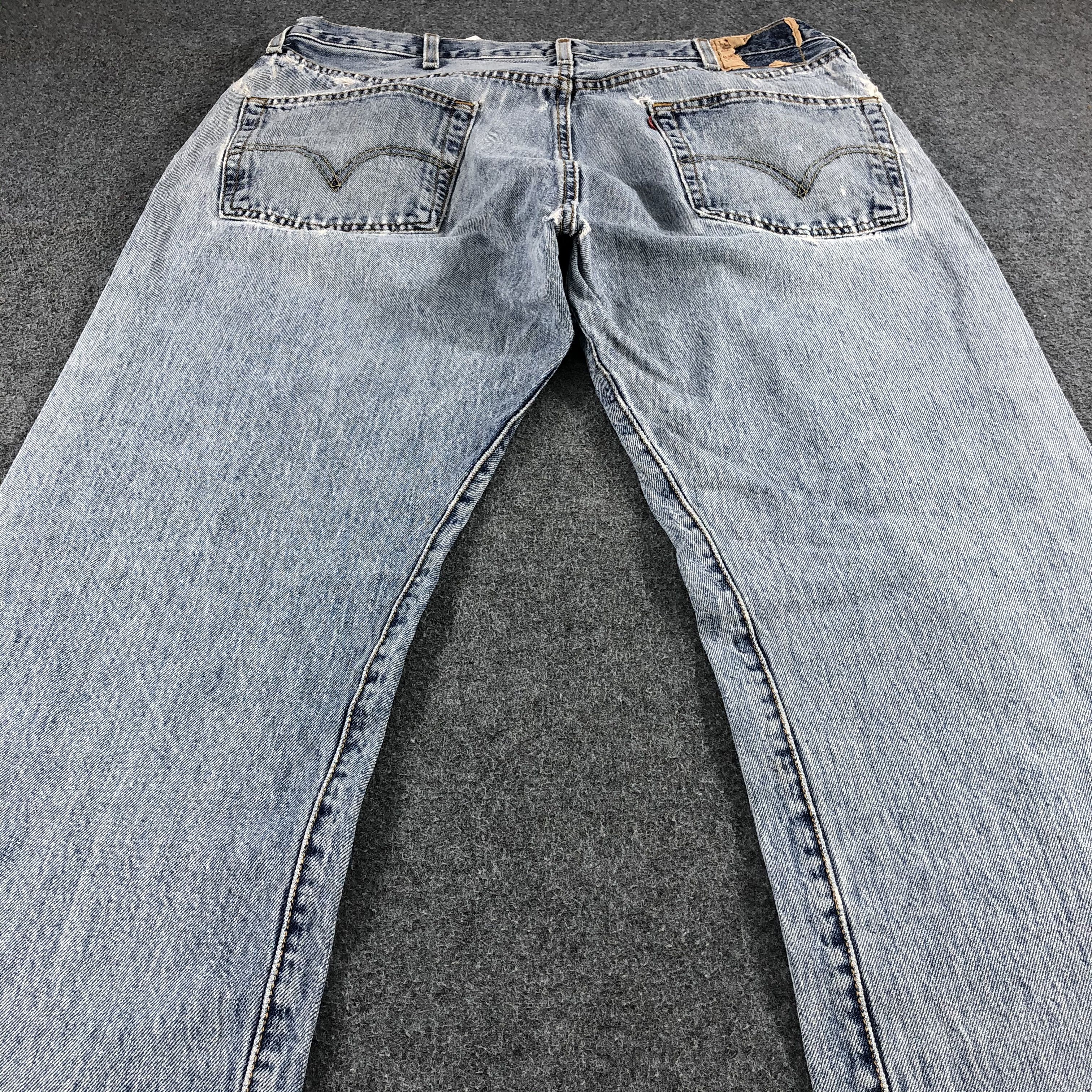 Levi's Vintage 90s Light Wash Levis 501 Distress Jeans-J1274 Size US 37 - 4 Thumbnail
