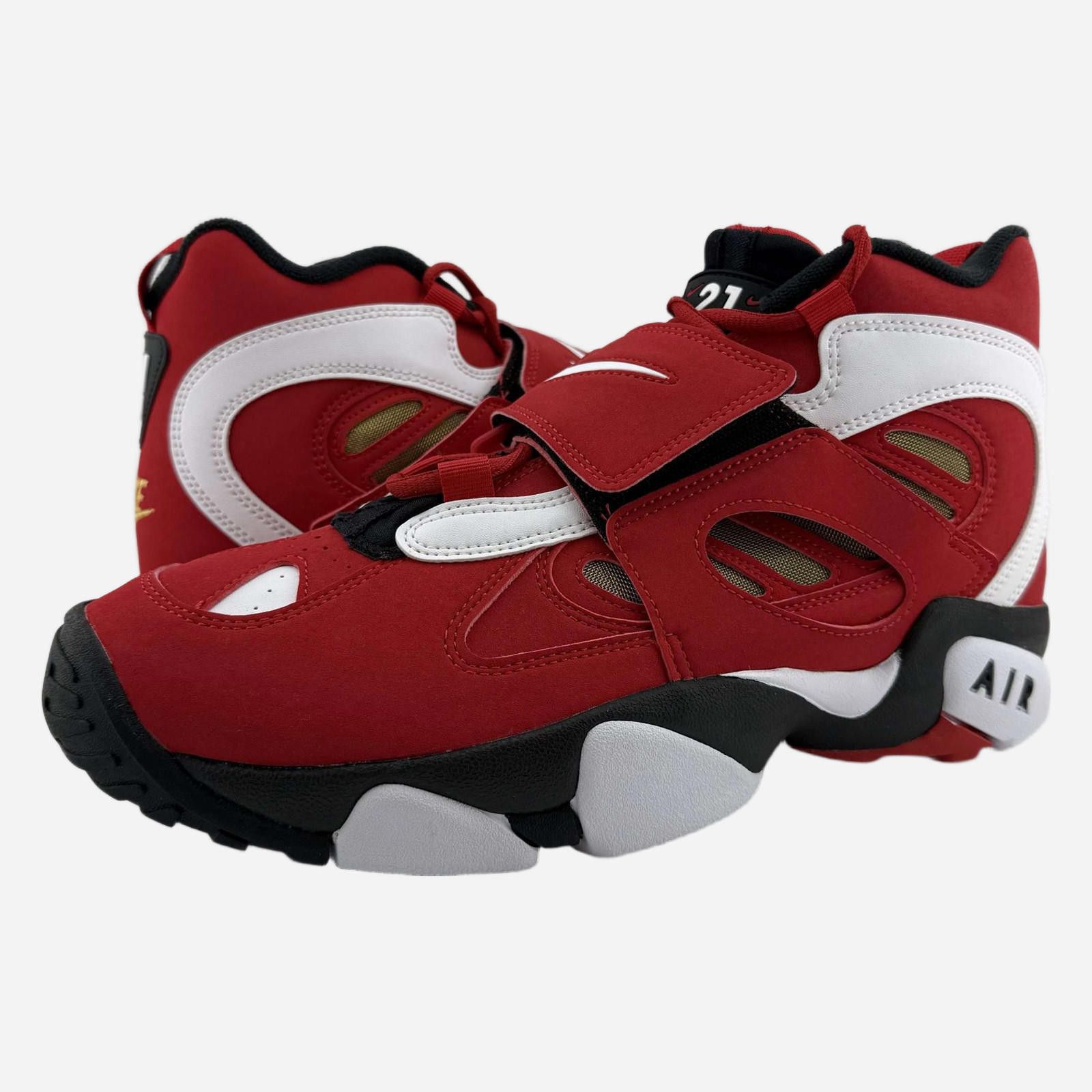 Nike Nike Air Diamond Turf 2 Red Gold US 10 New with Box HQ2631 Size US 10 / EU 43 - 1 Thumbnail