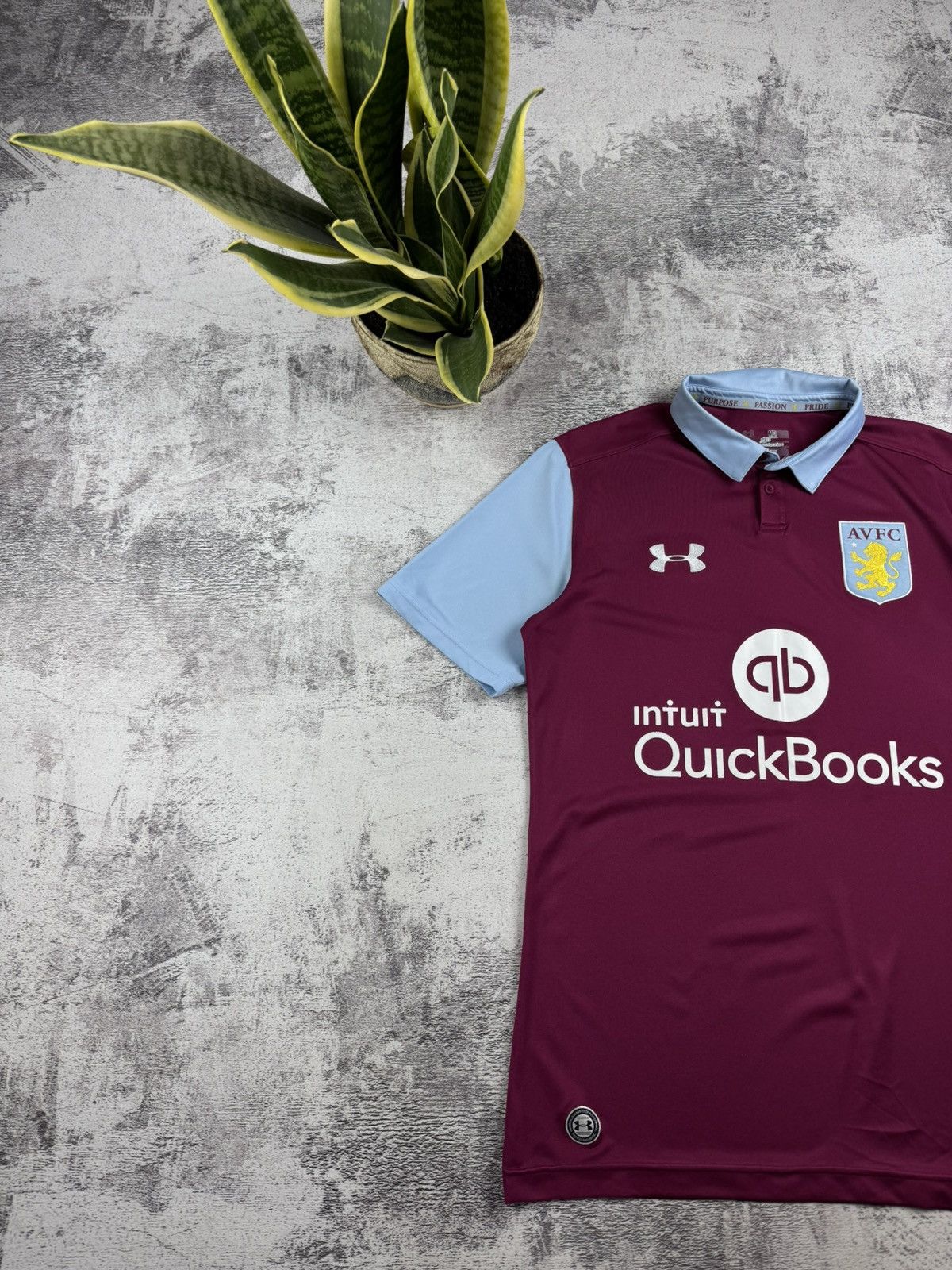 Under Armour × Vintage Aston Villa 2016/2017 Red Bloke core Soccer Football Fan T Shirt Jersey Kit Size US L / EU 52-54 / 3 - 2 Thumbnail