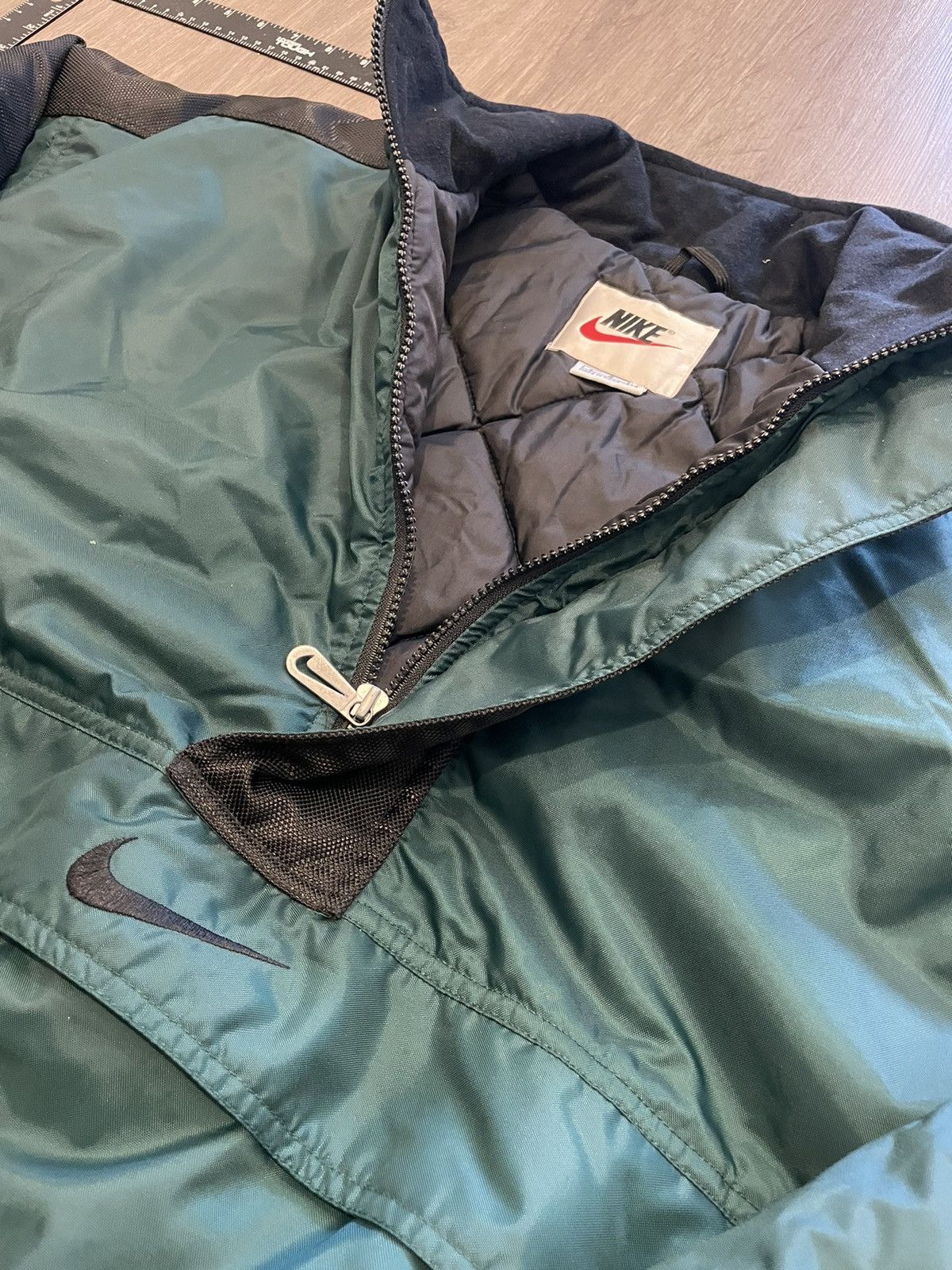 Nike Vintage 90’s Nike “Embroidered ” Puffer Jacket (Sz.L) Size US L / EU 52-54 / 3 - 2 Thumbnail