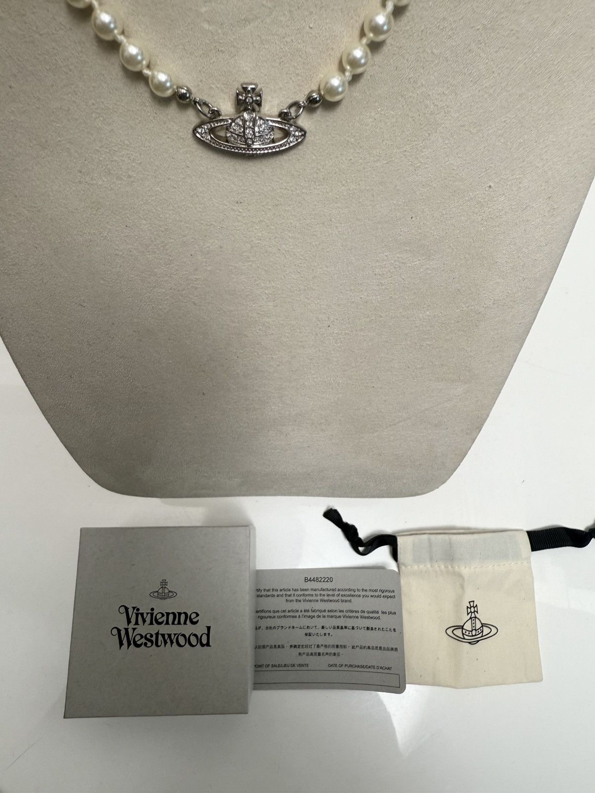 Vivienne Westwood Vivienn Bas Relief Pearl Necklace Size ONE SIZE - 3 Thumbnail