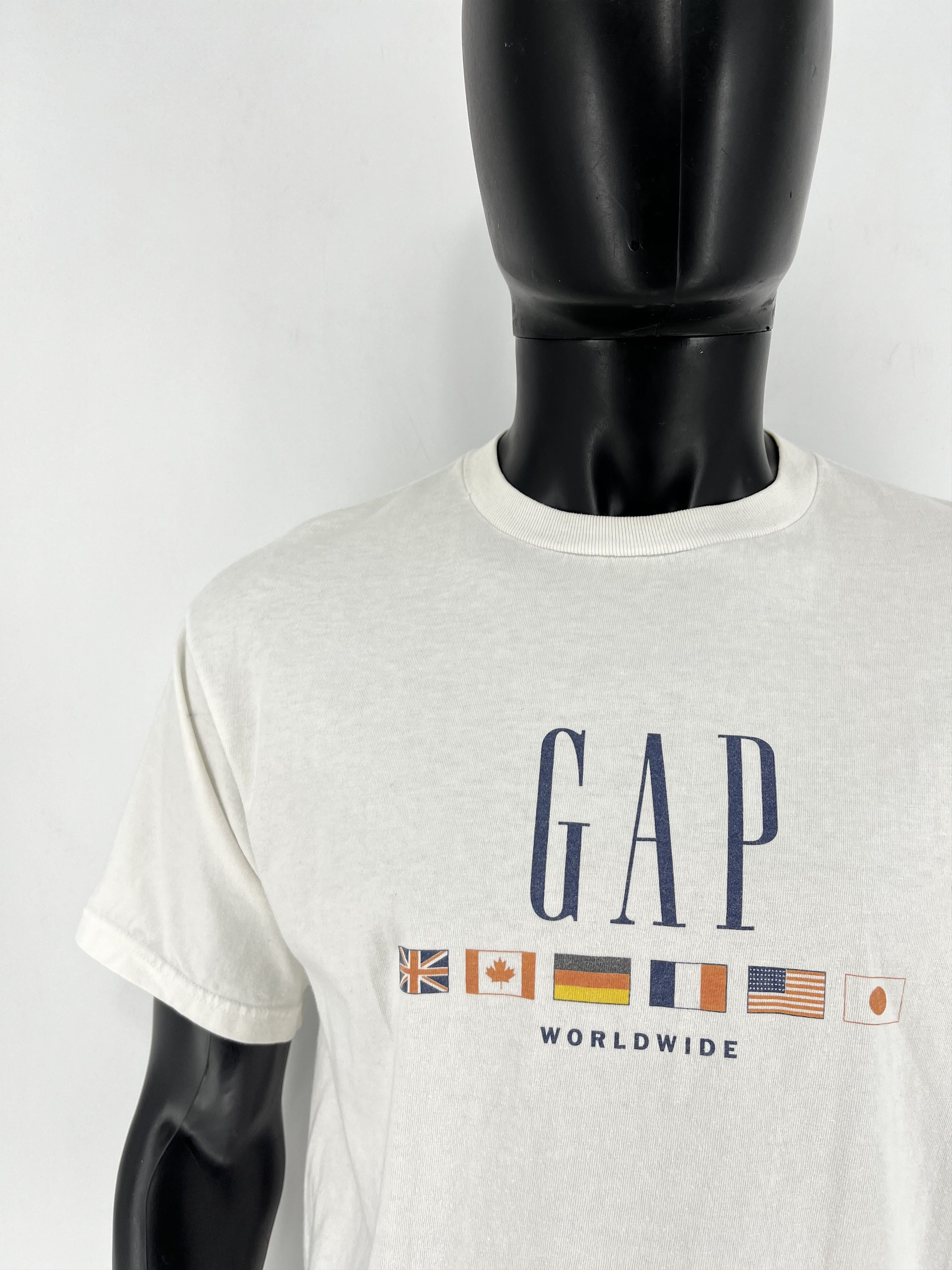 Gap Vintage 90s Gap Gap Worldwide Flag Print On Single Stitch Size US M / EU 48-50 / 2 - 9 Thumbnail