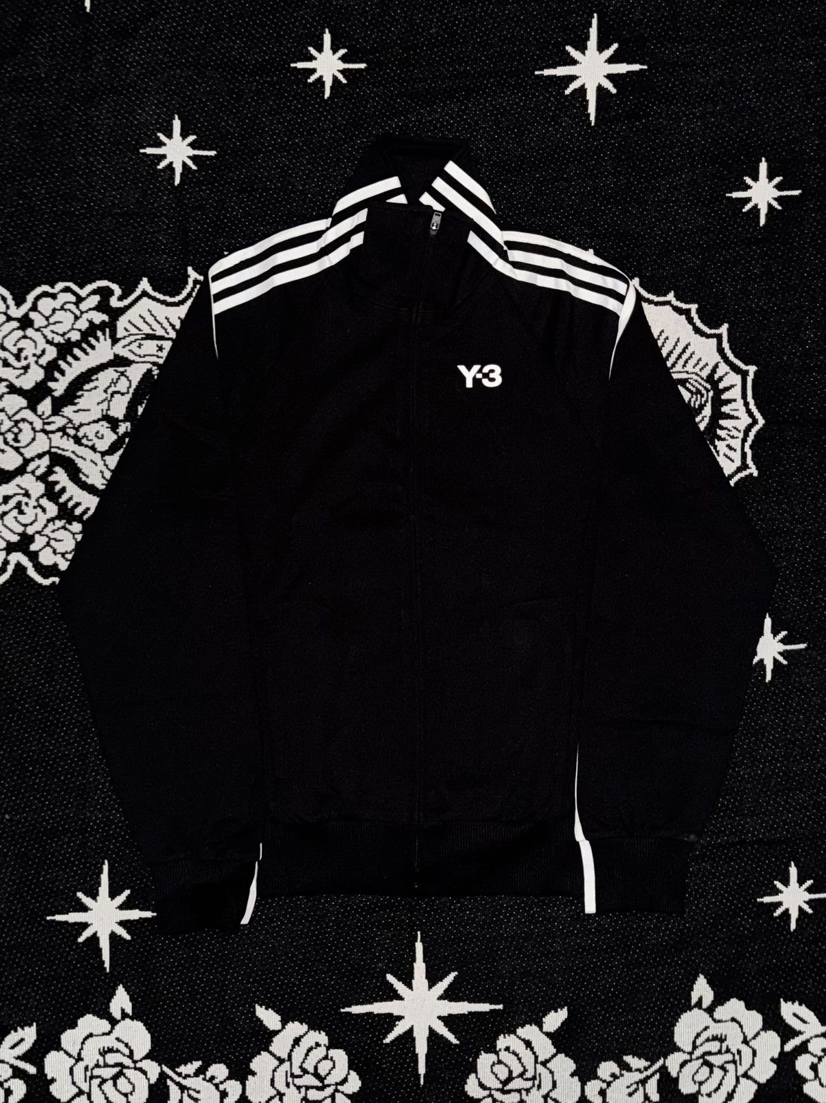 Palace Palace x Y-3 White Rose Track Top Black XS (HN9885) Size US XS / EU 42 / 0 - 3 Thumbnail