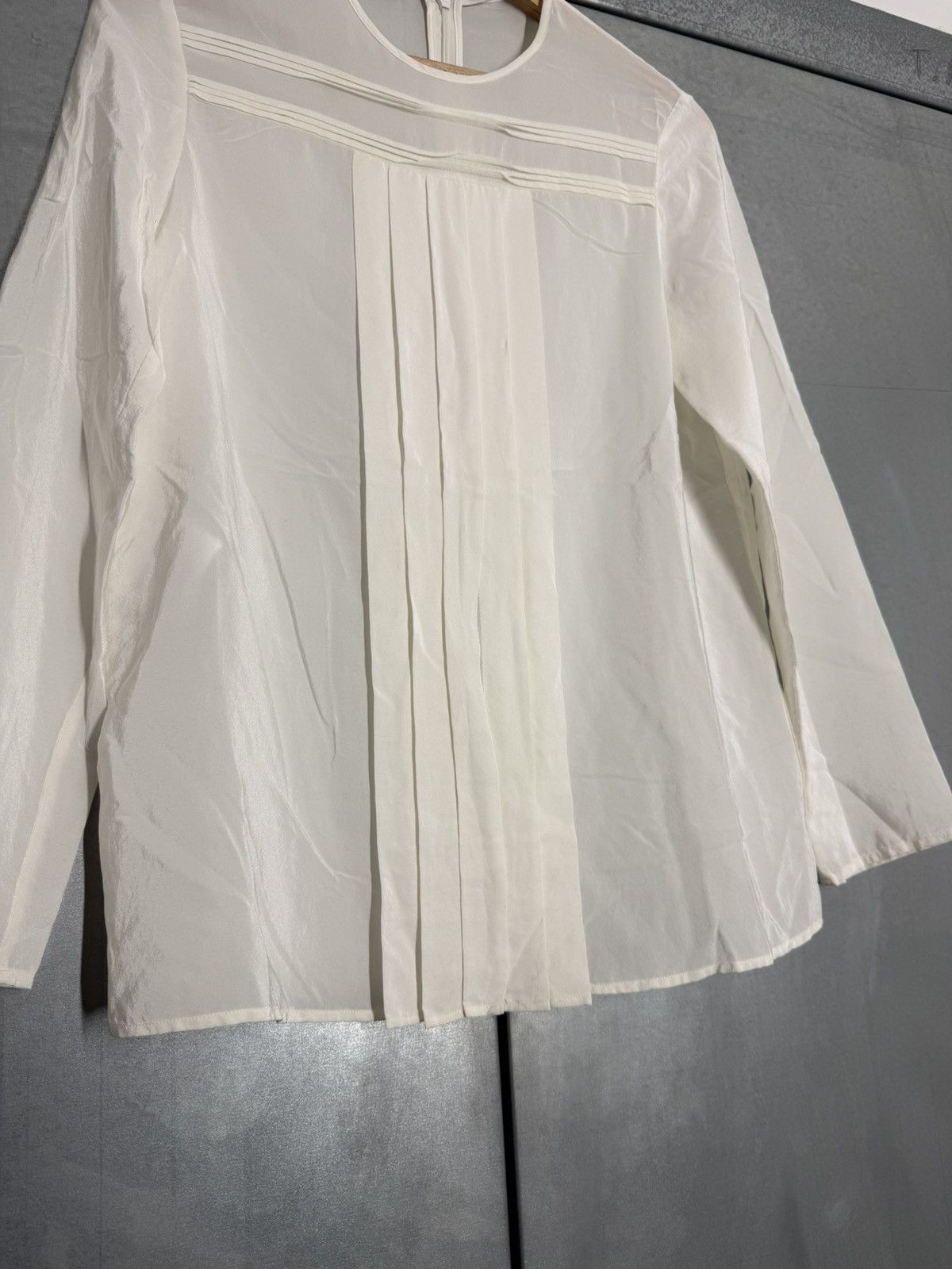 Miu Miu Miu Miu Silk 1/3 Back Zip Blouse Size S / US 4 / IT 40 - 5 Thumbnail