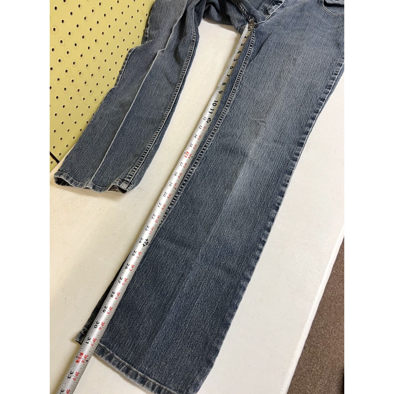 Elie Tahari Elie Tahari Boot Cut Jeans Women’s 30x31 Denim Distressed Regular Size 30 Inseam 31 Blue Cotton Blend Stretch Vintage No Mens Womens Girls Size 30" / US 8 / IT 44 - 7 Thumbnail