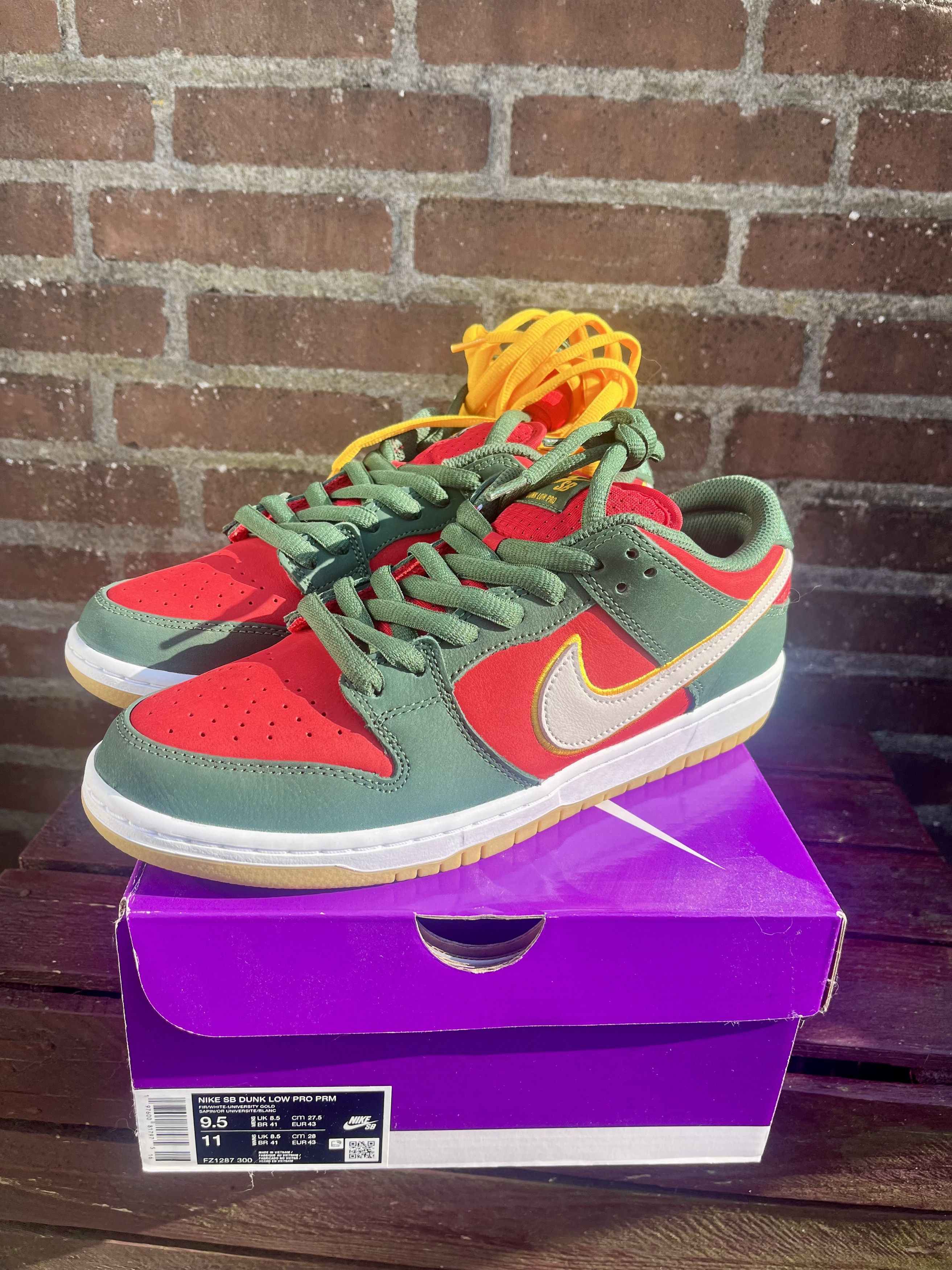 Nike SB Dunk sb low pro prm Seattle Supersonics 9.5 43 Size US 9.5 / EU 42-43 - 4 Thumbnail