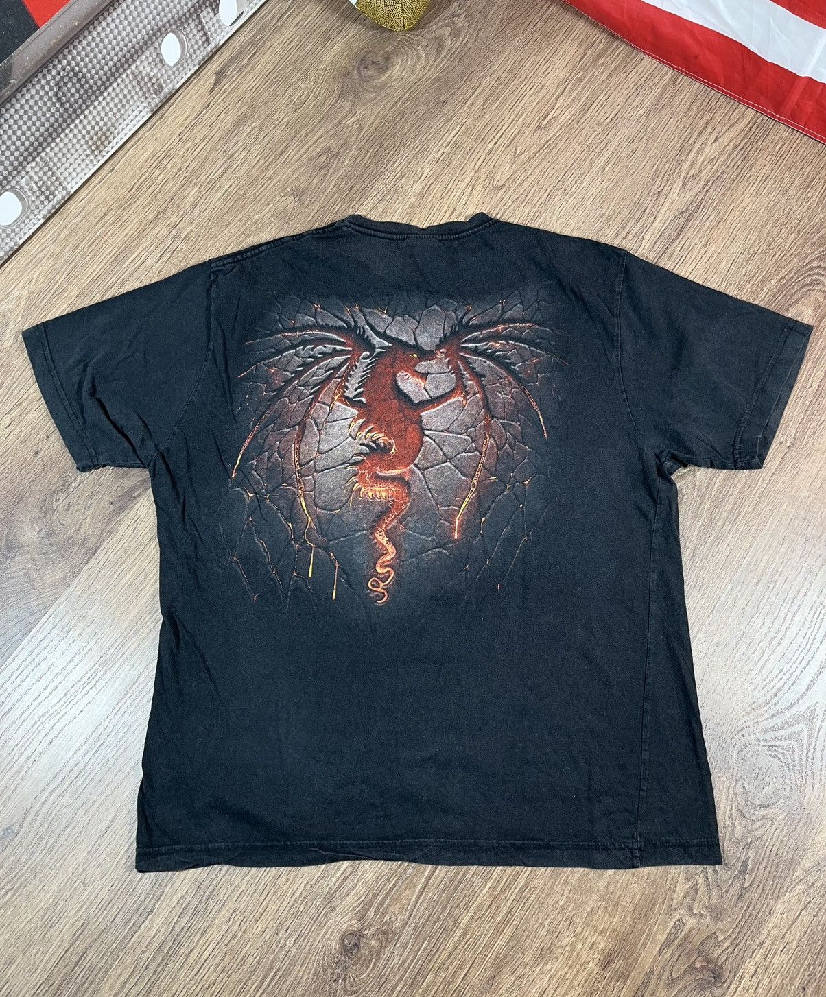 Band Tees Vintage Dragon Fire Art Flames T Shirt Size US XL / EU 56 / 4 - 4 Thumbnail