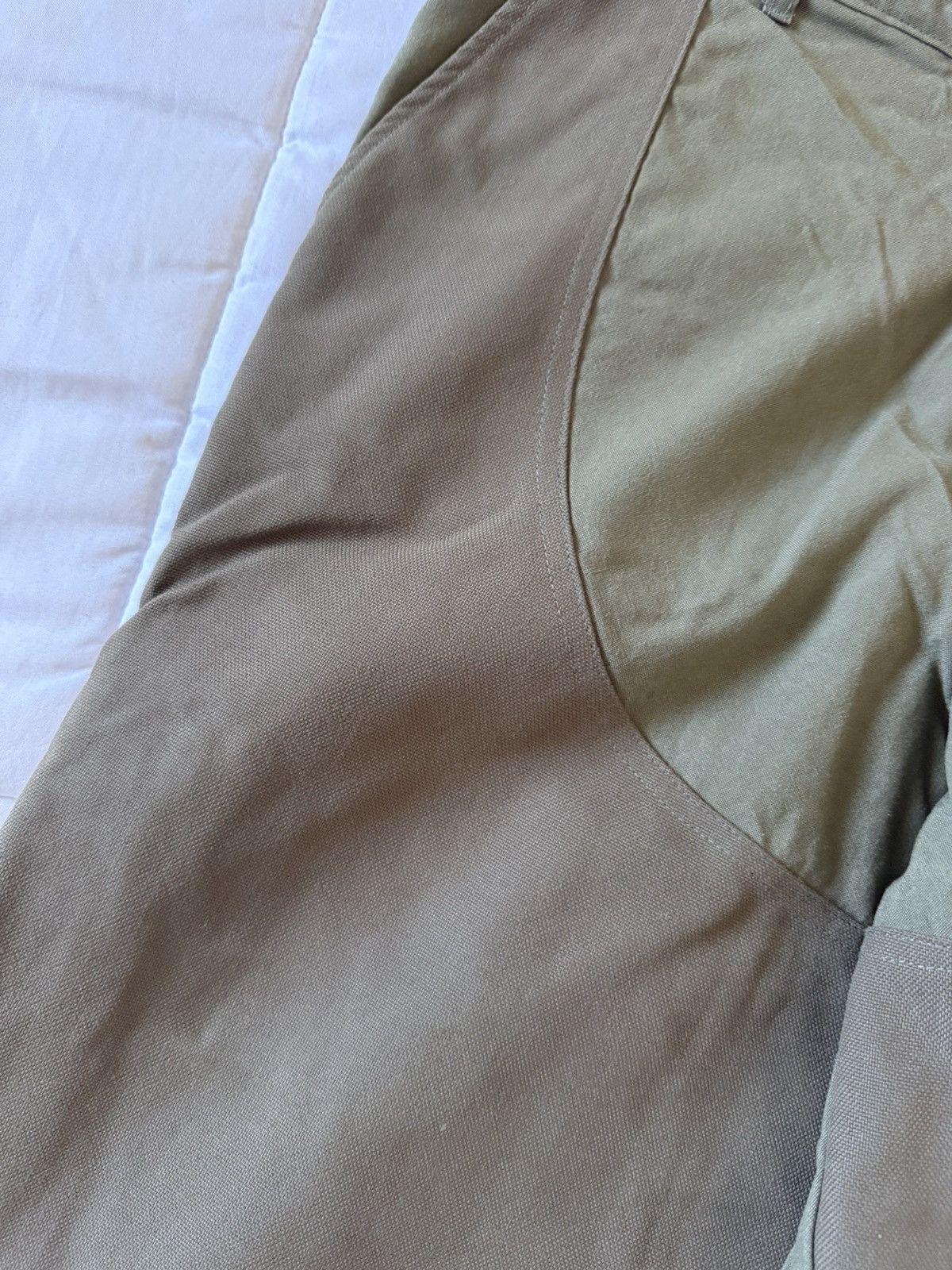 L.L. Bean L.L. Bean Men's Dark Green Cargo Pants Size US 34 / EU 50 - 5 Thumbnail