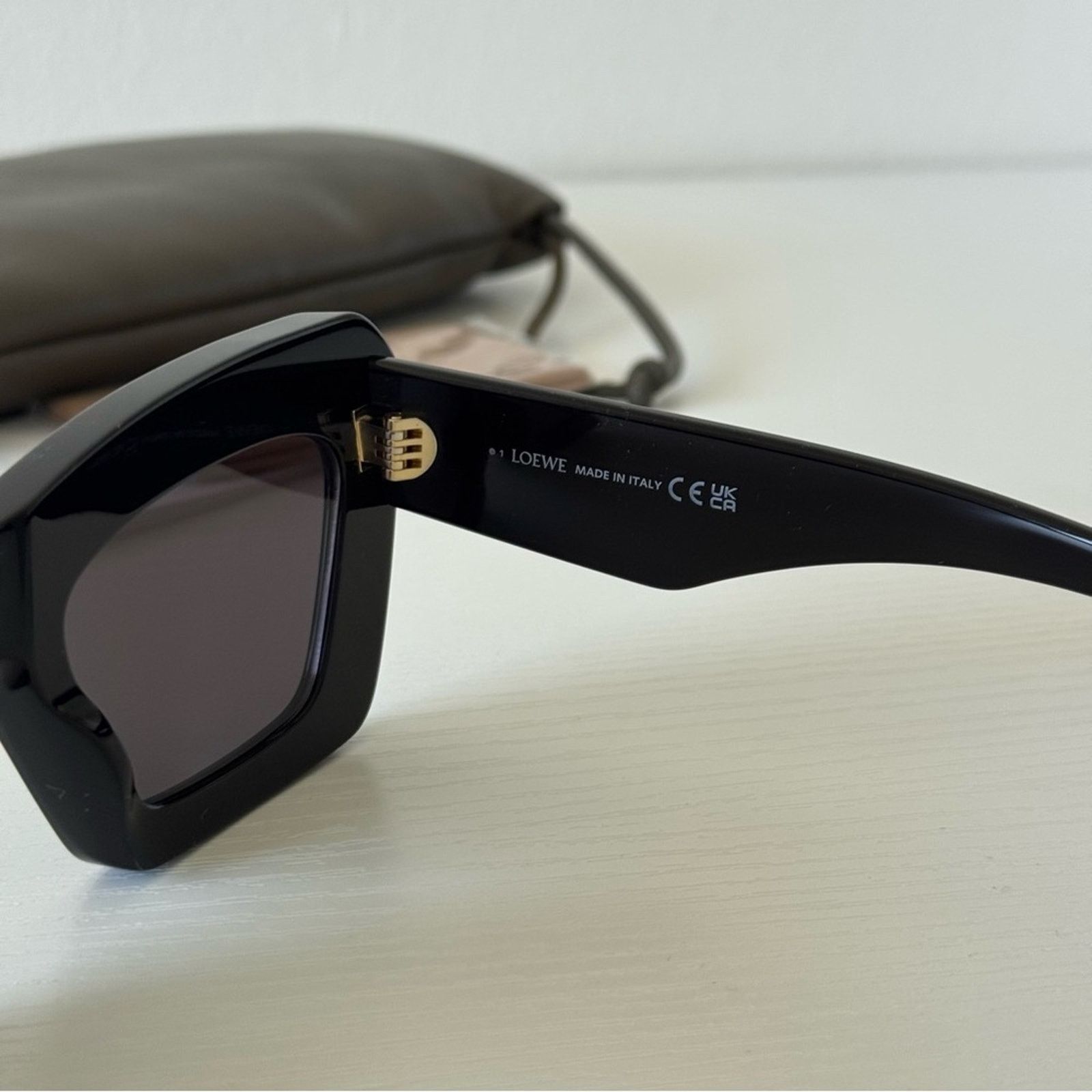 Loewe New! Loewe LW40145I 01A Black Sunglasses, Authentic Size ONE SIZE - 6 Thumbnail