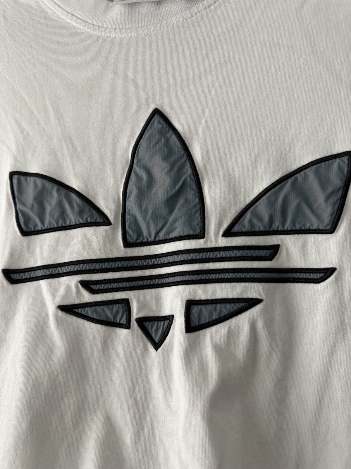 Adidas Adidas T-Shirt L Iridescent Trefoil Logo White Cotton Size US L / EU 52-54 / 3 - 3 Thumbnail