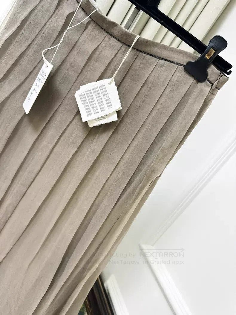 Brunello Cucinelli Brunello Cucinelli Light Brown Pleated Chiffon Skirt, 100% Size 26" / US 2 / IT 38 - 4 Thumbnail