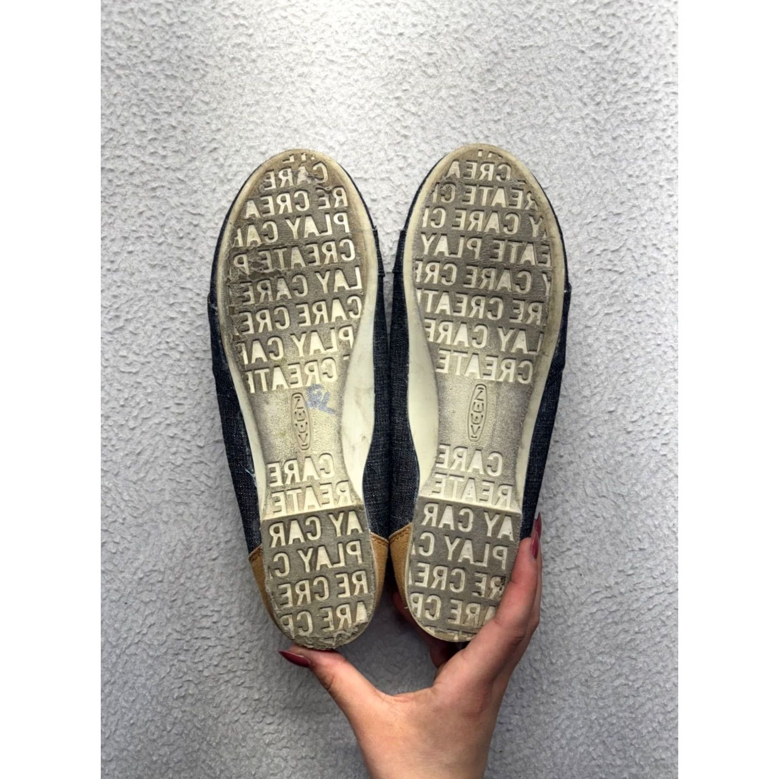 KEEN KEEN Ballet Flats Size 10 Denim Tan Canvas Flat Womens 10 Shoes Good Pre-Owned Size US 10 / IT 40 - 6 Thumbnail