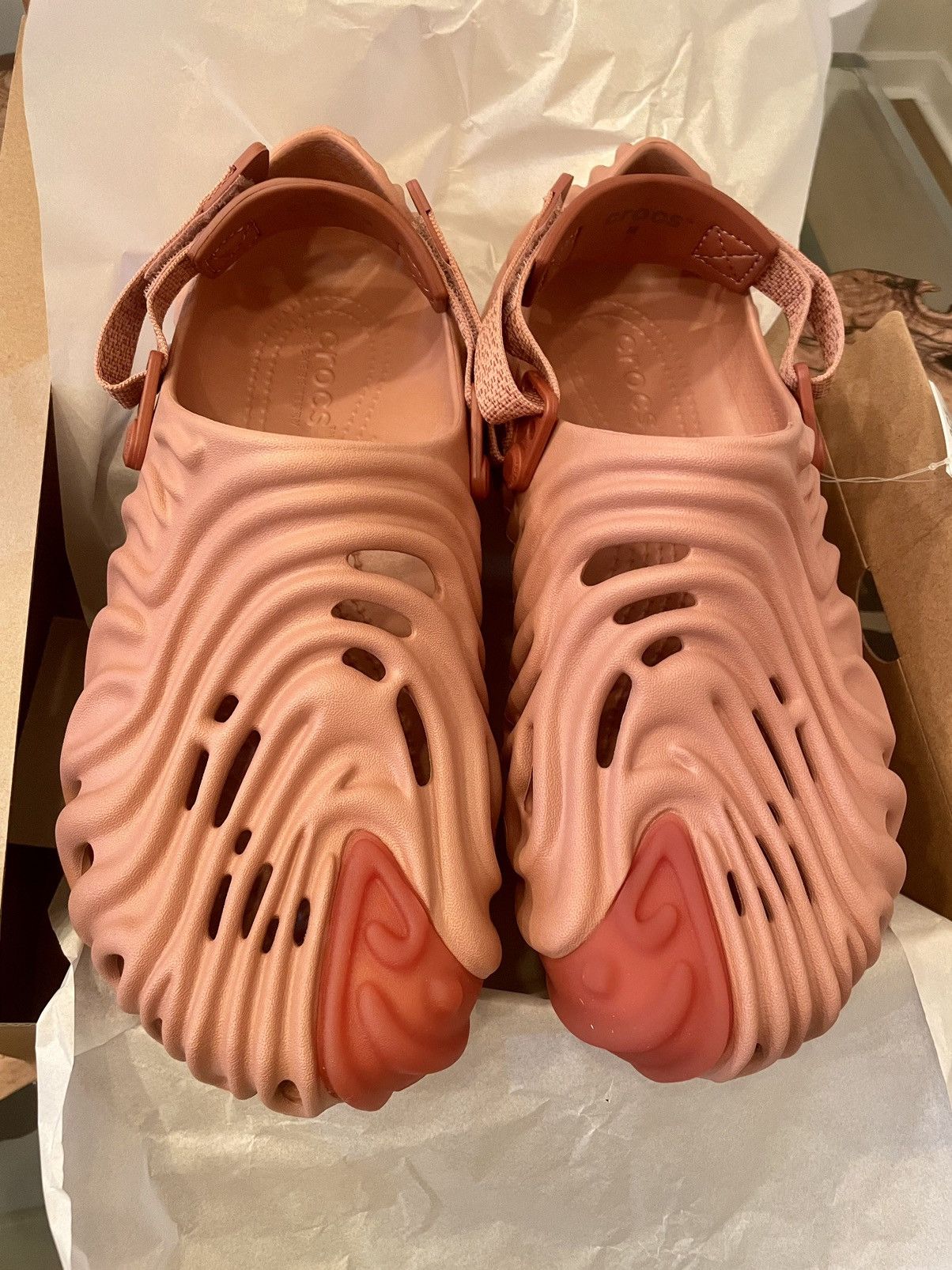 Crocs × Salehe Bembury SALEHE BEMBURY X CROCS THE POLLEX CLOG: KUWATA PALE PINK M11 Size US 11 / EU 44 - 1 Thumbnail