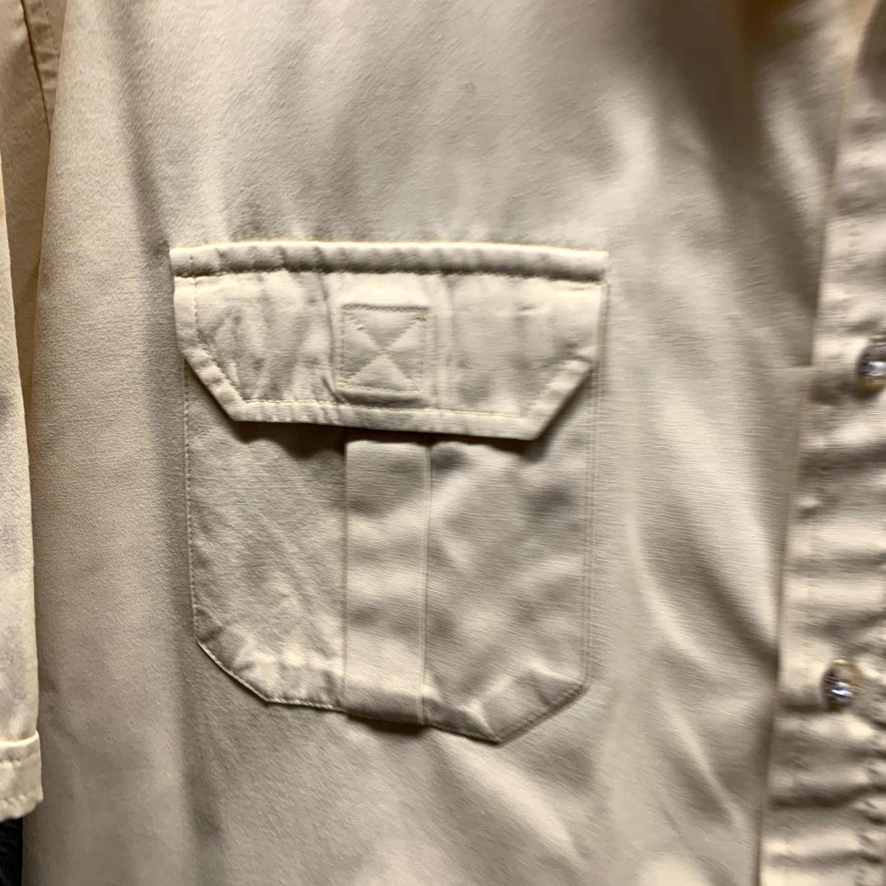 Vintage Consensus Shirt XL Adult Yellow Cotton Button-Up with Pockets, Outdoor, Casual Mens Size US XL / EU 56 / 4 - 5 Thumbnail