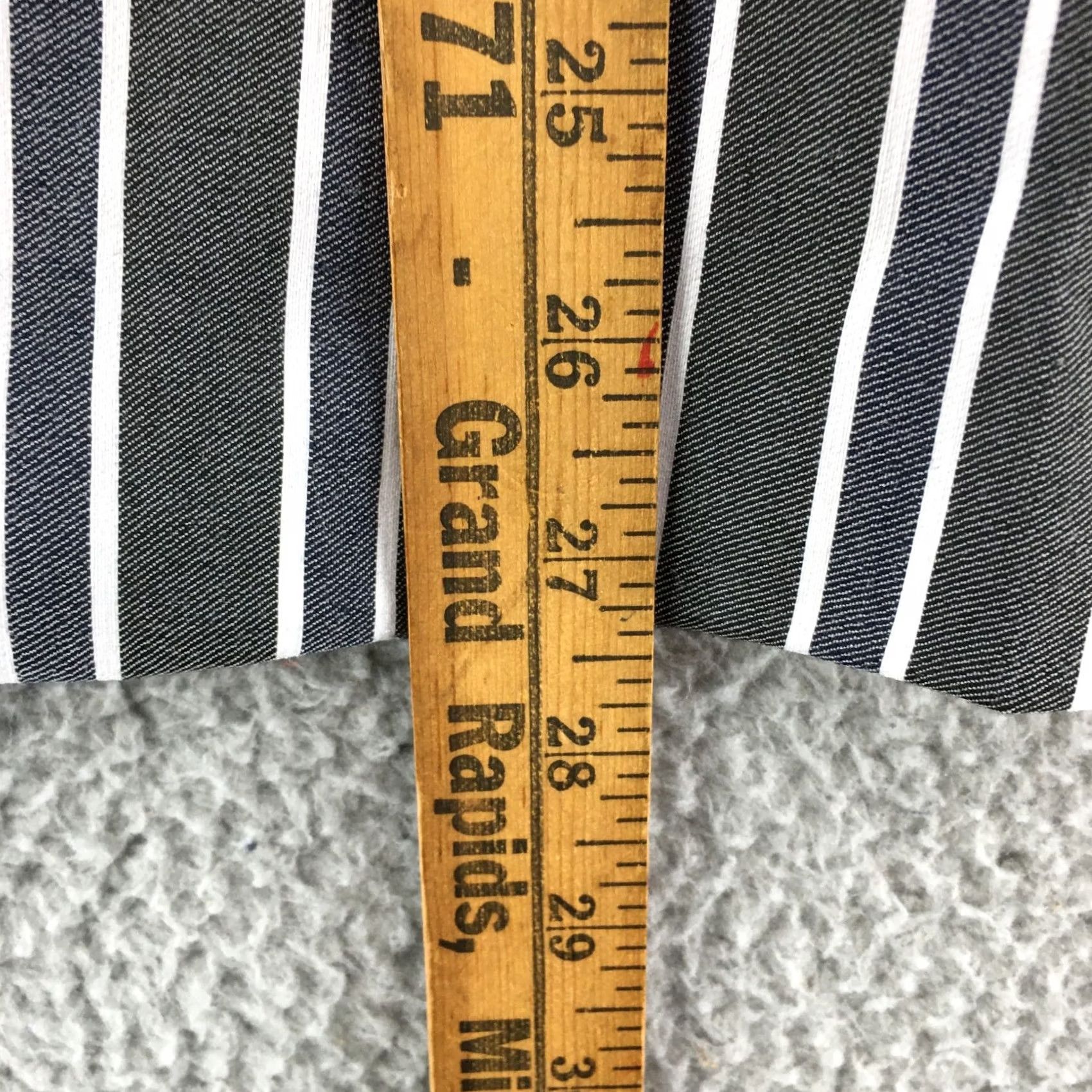 BCBGeneration BCBGGeneration Blazer Jacket Womens XS Grey Long Sleeve Open Front Pinstriped Size XXS / US 00 / IT 34 - 5 Thumbnail