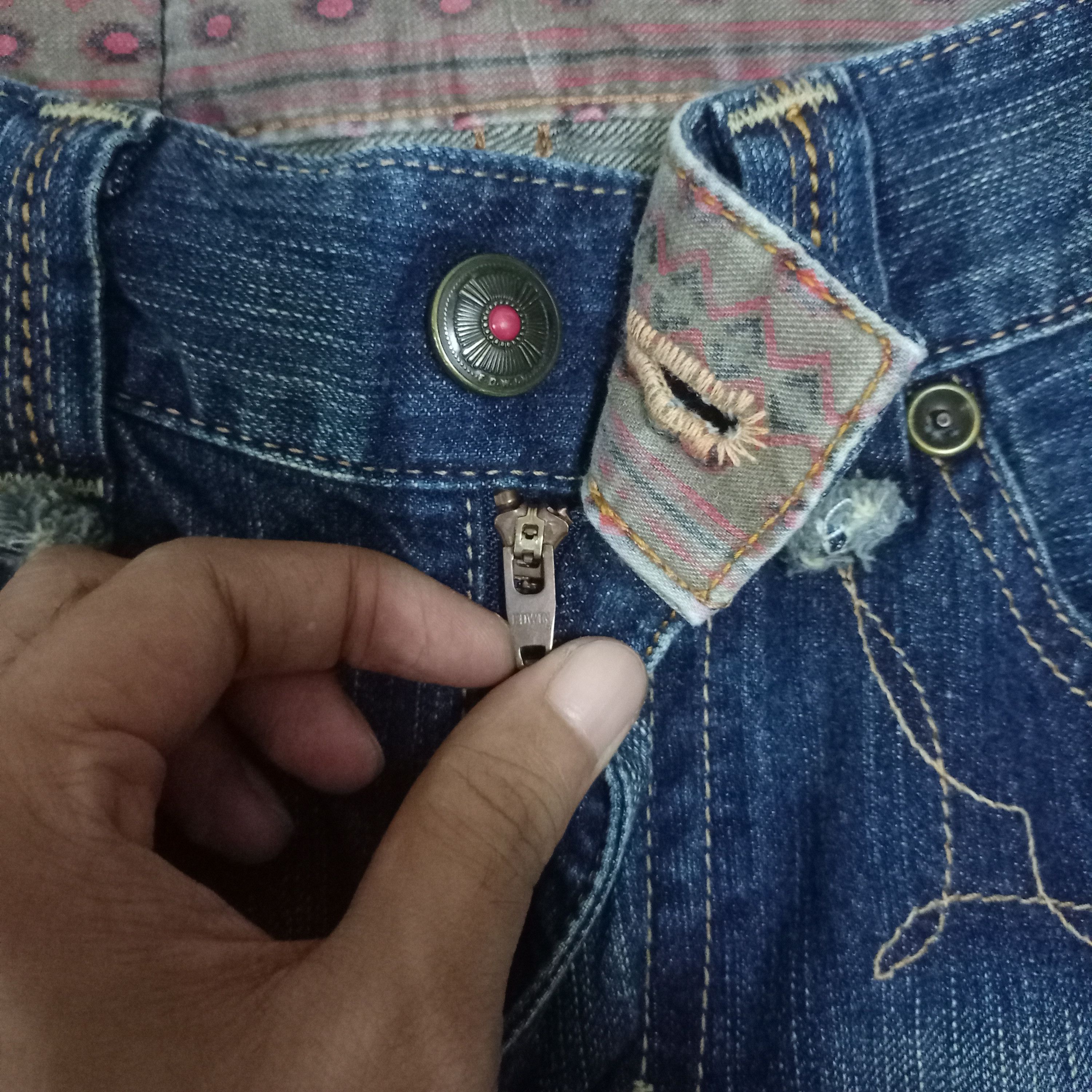 Edwin Exclusive Vintage Edwin XV Blue Wash Distressed Loose Jeans Size US 30 / EU 46 - 3 Thumbnail