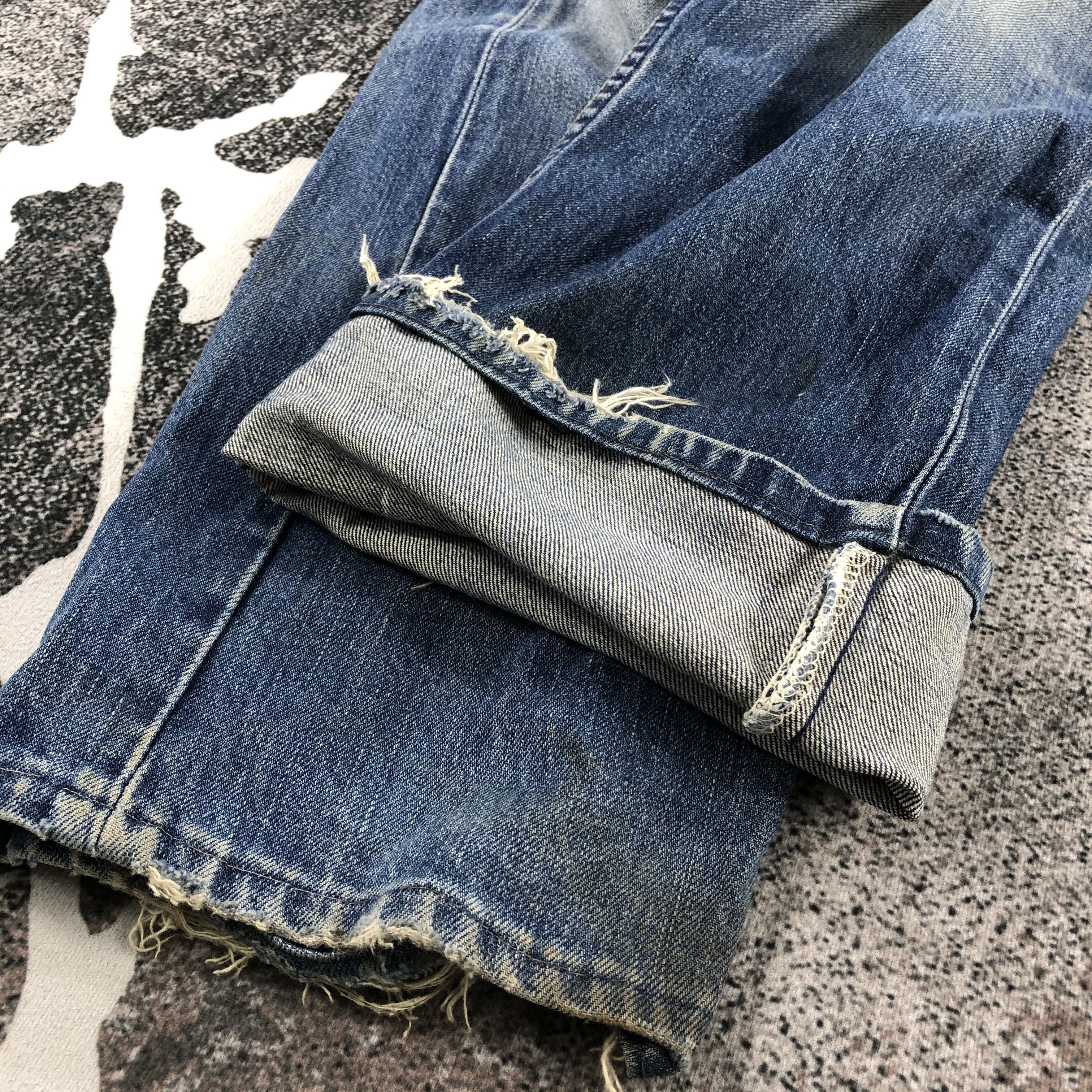 Levi's Vintage Levis 503 Jeans Distress Dark Wash Denim KJ851 Size US 32 / EU 48 - 7 Thumbnail