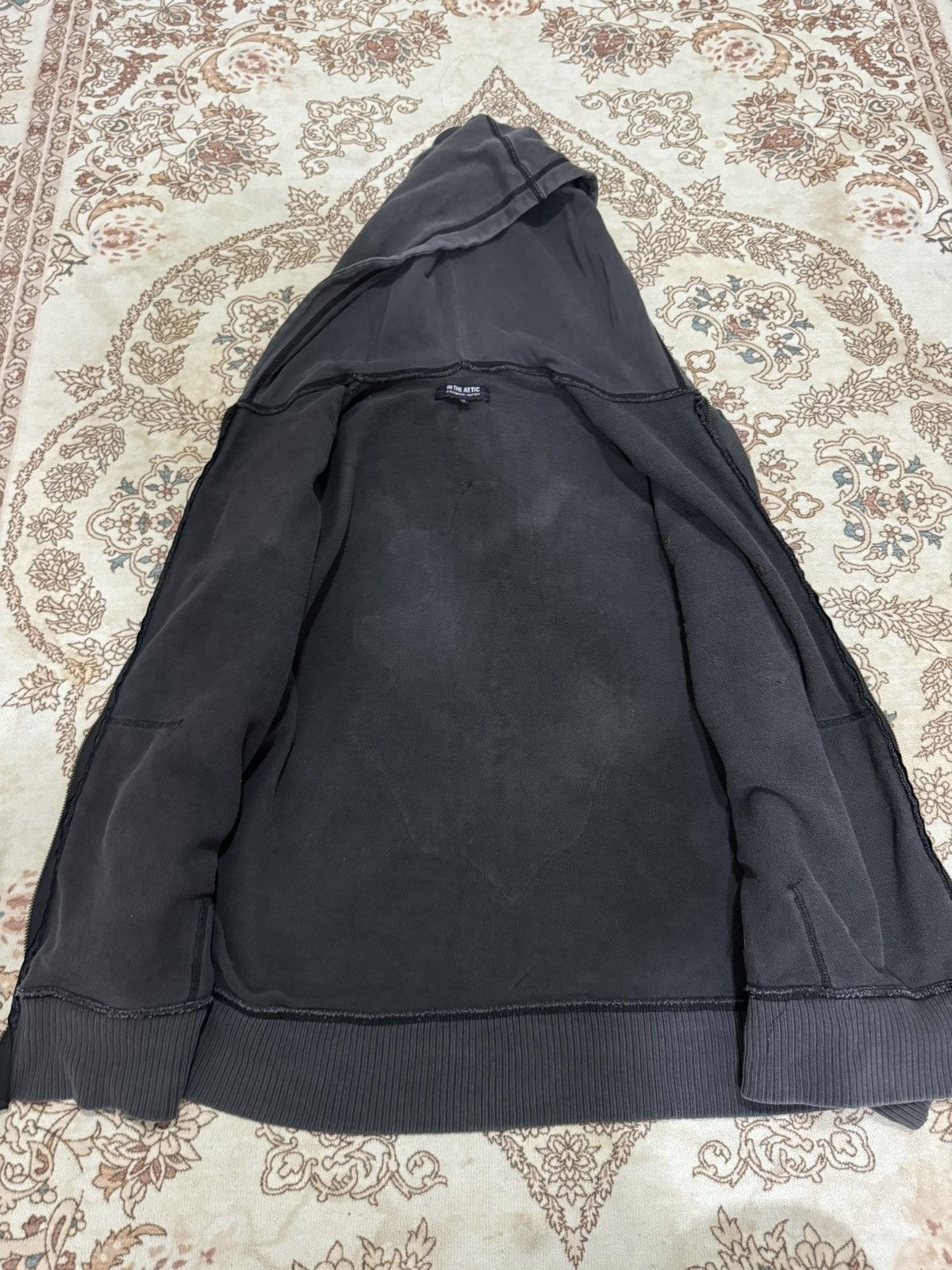 In The Attic × Japanese Brand × Vintage Vintage In The Attic Distress Zipper Hoodie Punk Design Size US M / EU 48-50 / 2 - 6 Thumbnail