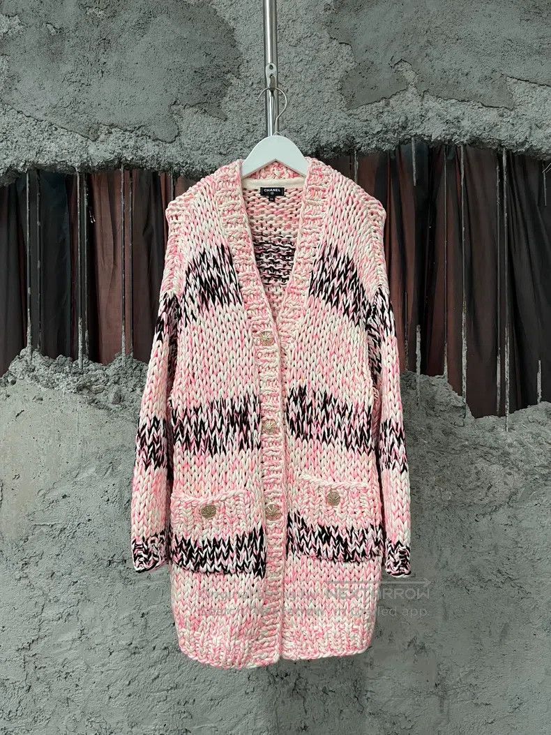 Chanel Chanel Pink coarse flower knitted cardigan coat Size XXS / US 00 / IT 34 - 1 Thumbnail