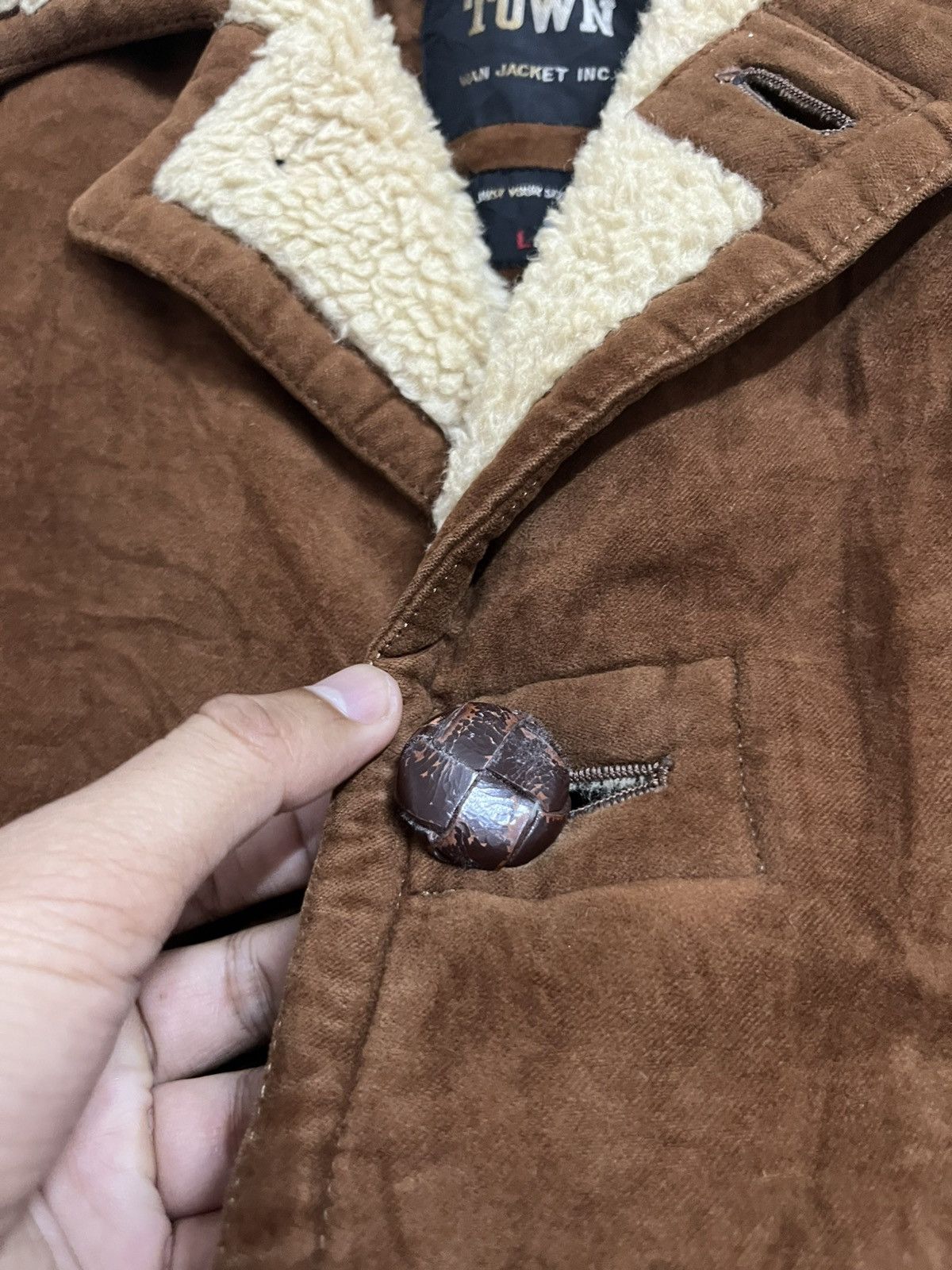 Le Grande Bleu (L.G.B.) 💥RARE💥Brown Velvet with Deep Pile Fleece Faux Fur Inner Size US L / EU 52-54 / 3 - 6 Thumbnail