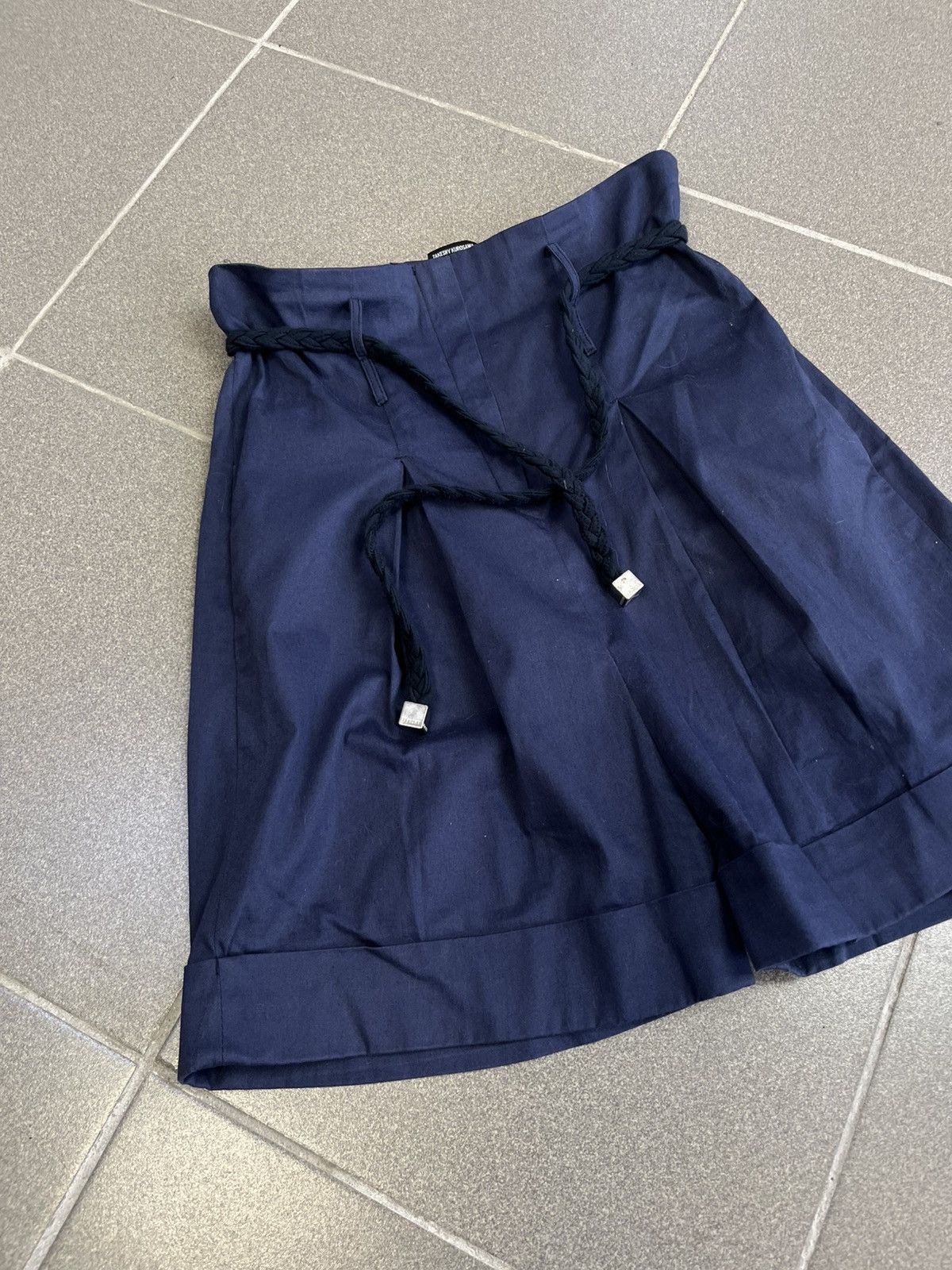 Takeshy Kurosawa Takeshy Kurosawa Cotton Belted Shorts Made in Italy Size 28" / US 6 / IT 42 - 3 Thumbnail