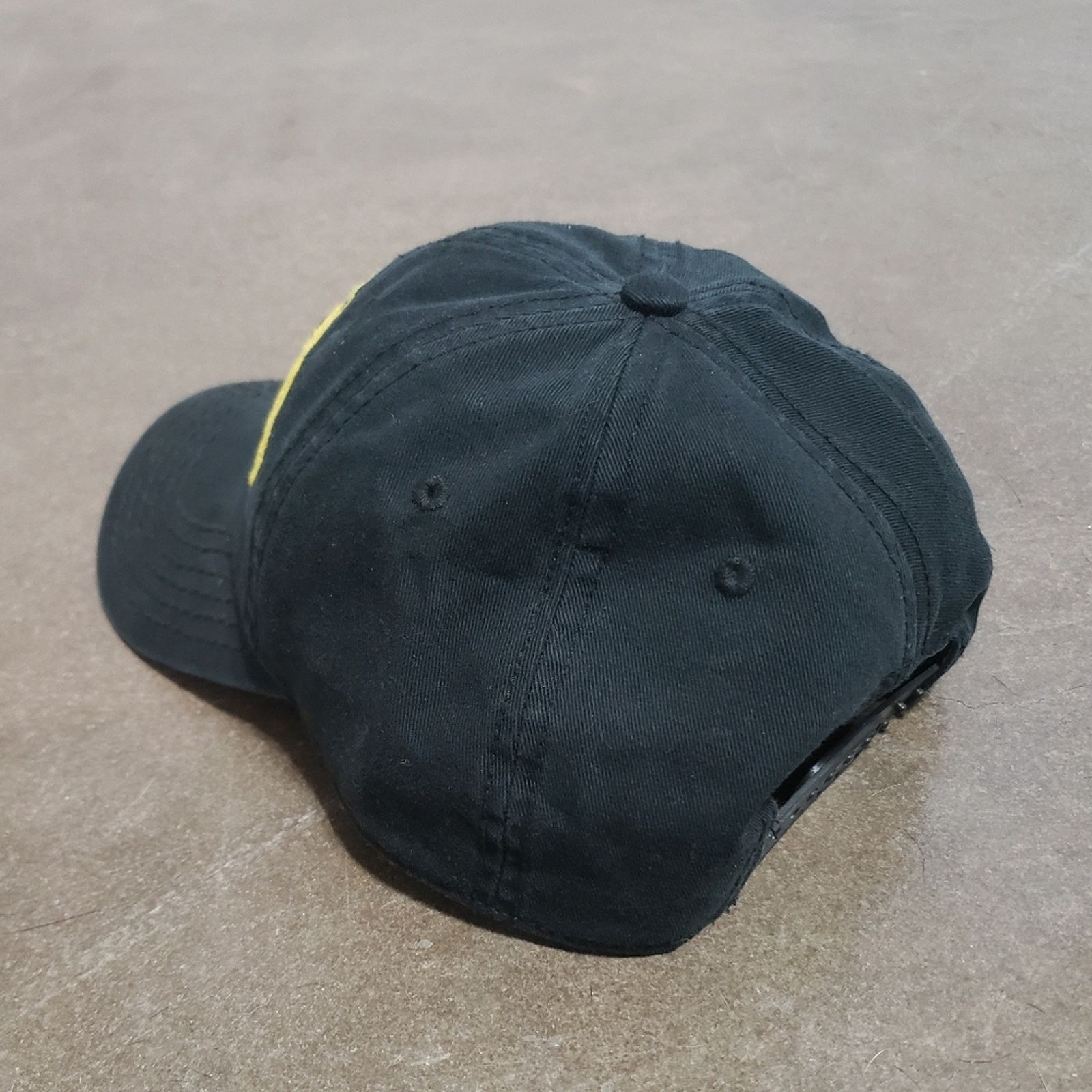 Other Black Hufflepuff | HARRY POTTER | Hat w/Pin Size ONE SIZE - 3 Thumbnail