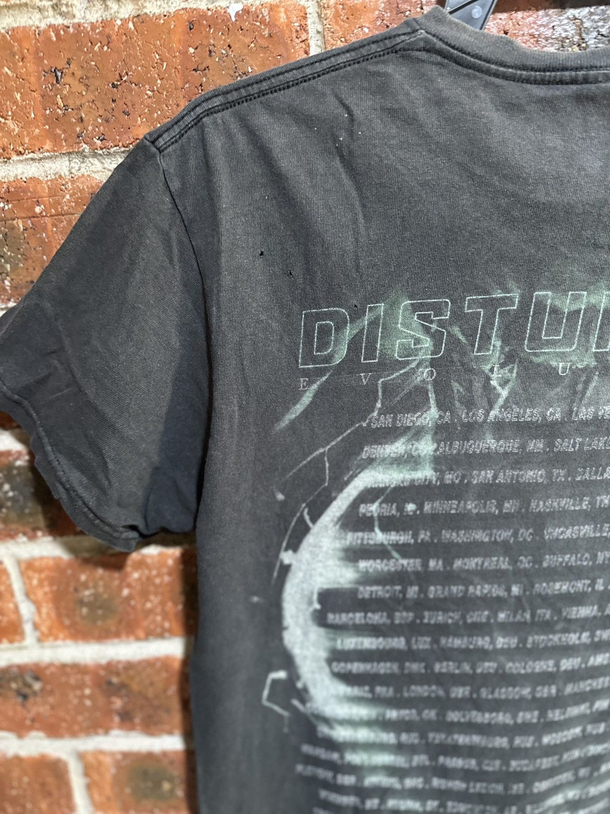 Band Tees Thrashed Vintage Disturbed Evolution Distress Tee Size US M / EU 48-50 / 2 - 8 Thumbnail