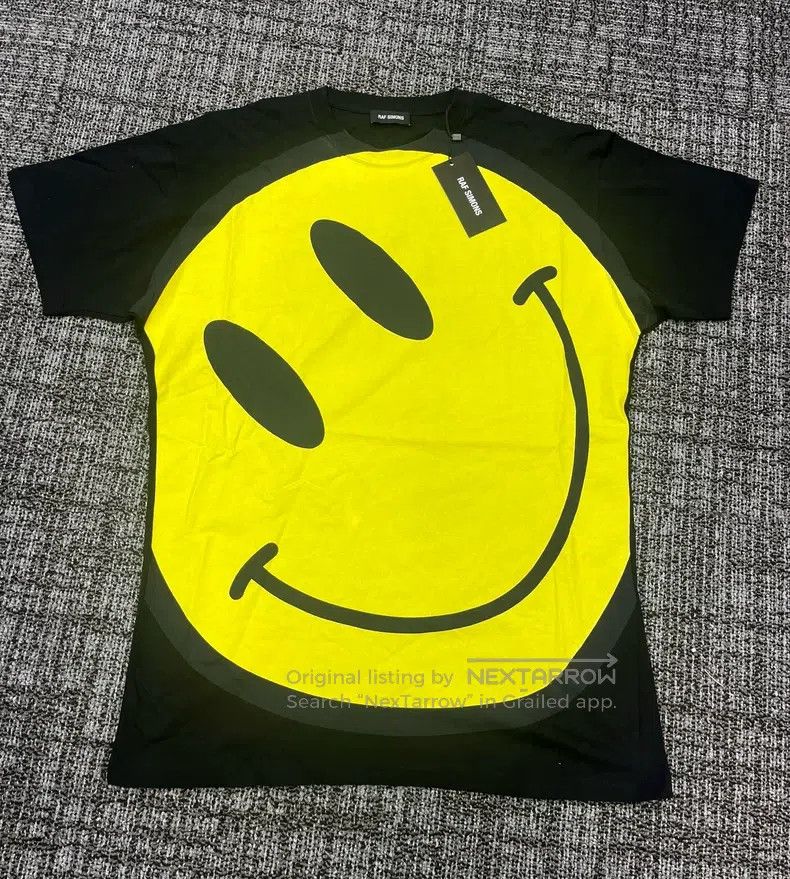 Raf Simons Raf Simons Smiley T-shirt Size US S / EU 44-46 / 1 - 1 Thumbnail