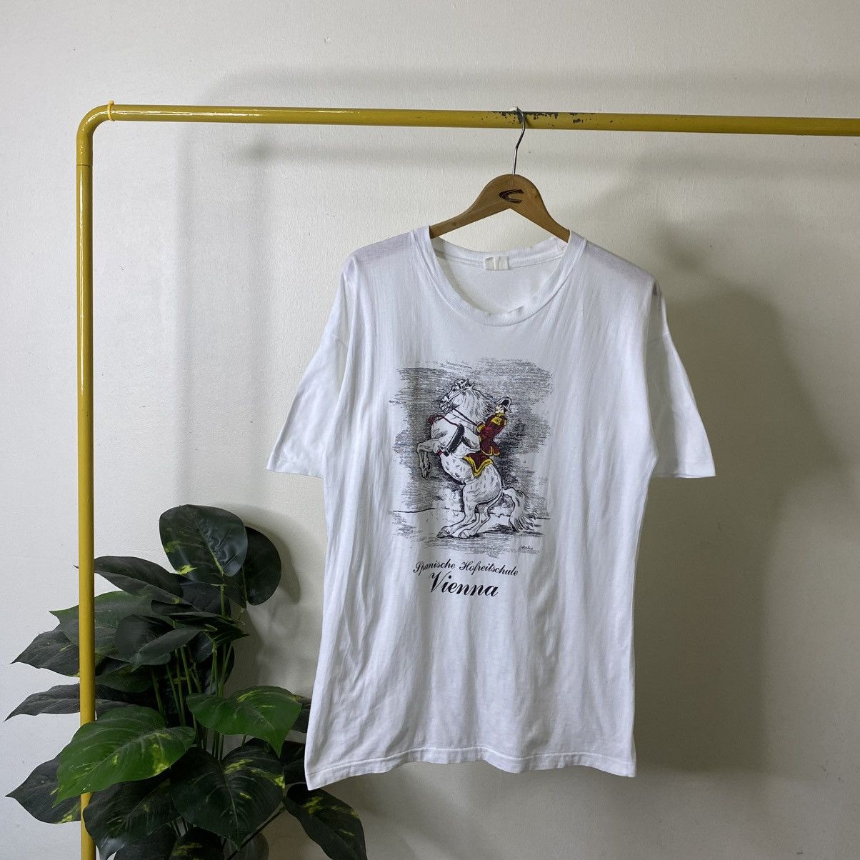 Vintage 1990s Vienna Art T Shirt Salvador Dali Style Size US M / EU 48-50 / 2 - 1 Thumbnail
