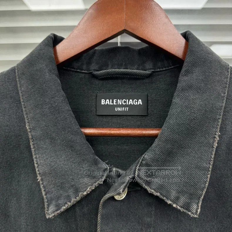 Balenciaga Balenciaga Glow-in-the-Dark Double B Graffiti Denim Jacket Size US XS / EU 42 / 0 - 4 Thumbnail