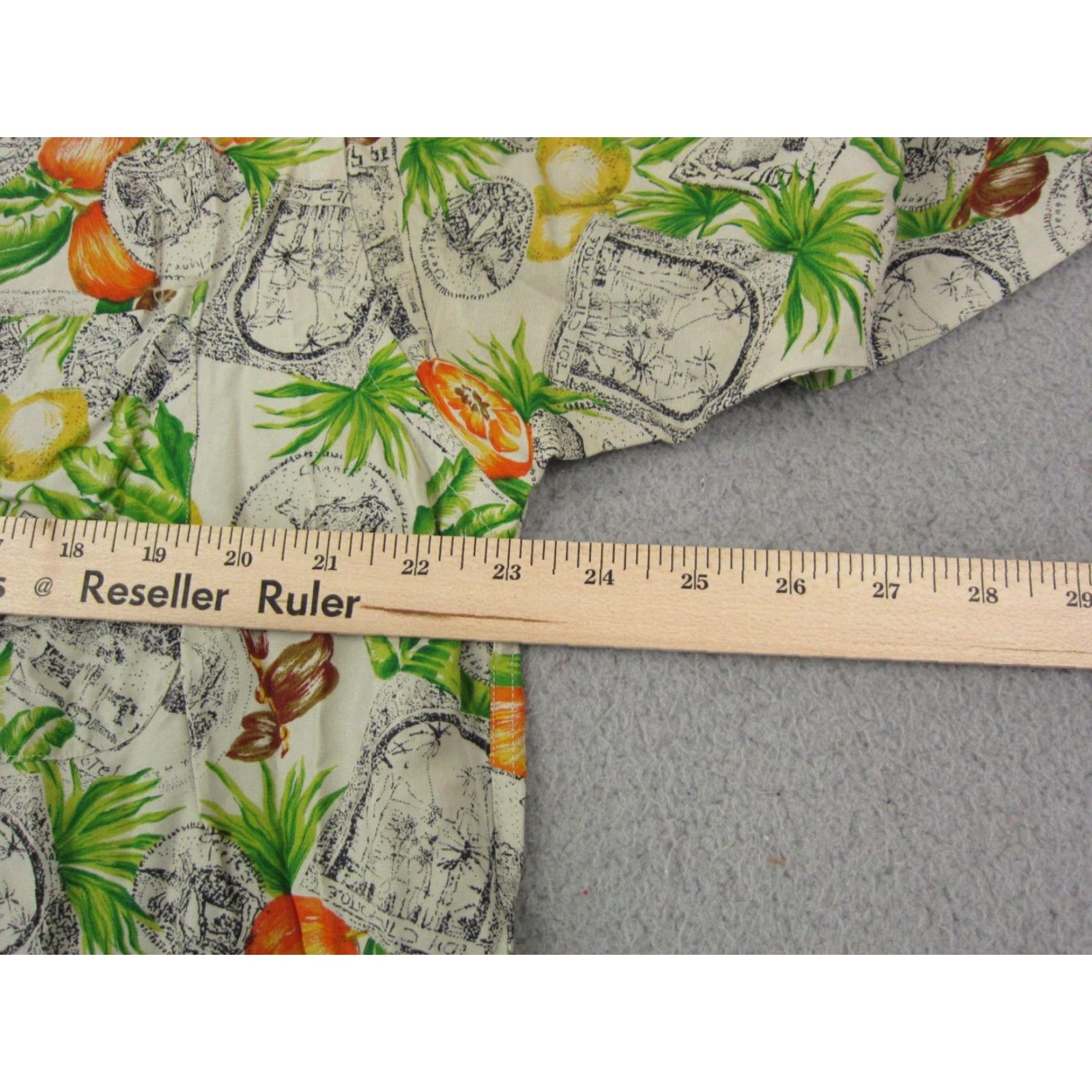 Nautica VINTAGE Nautica Shirt Adult Medium Cream Green 90s Hawaiian Lemons Camp Mens Size US M / EU 48-50 / 2 - 7 Thumbnail