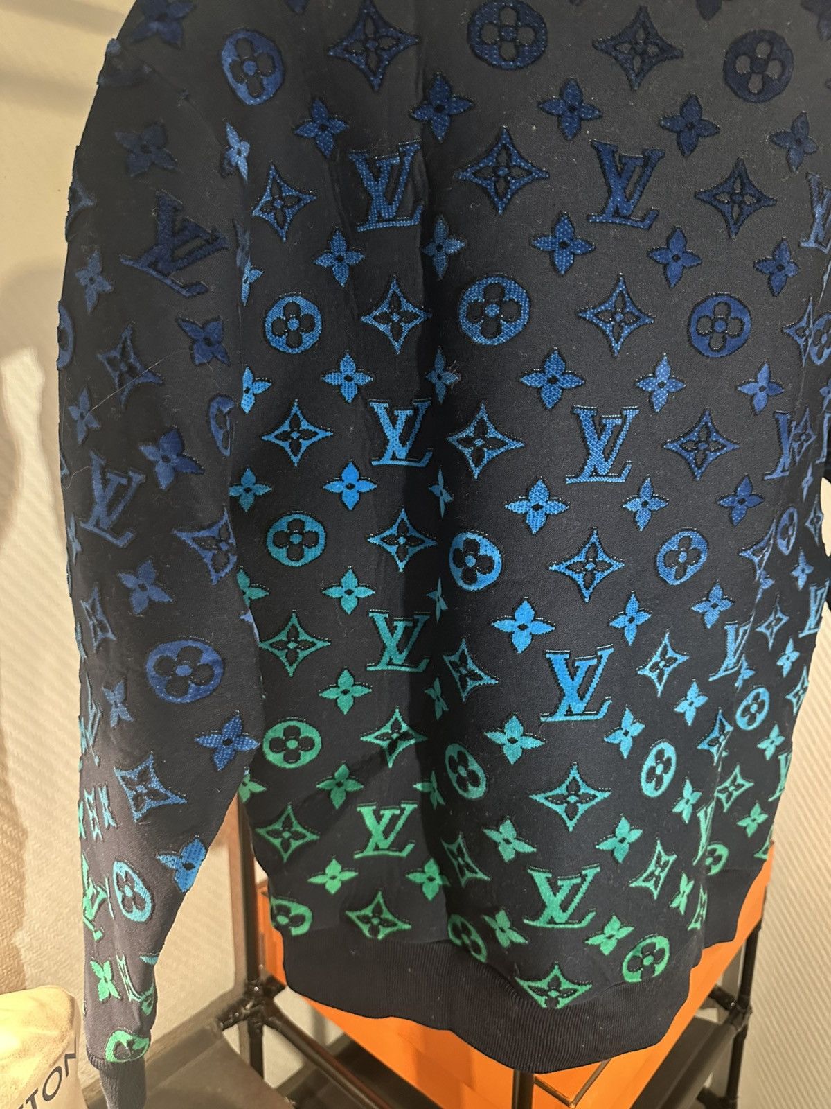 Louis Vuitton Louis Vuitton Blue & Green Gradient Monogram Sweater Size US M / EU 48-50 / 2 - 6 Thumbnail