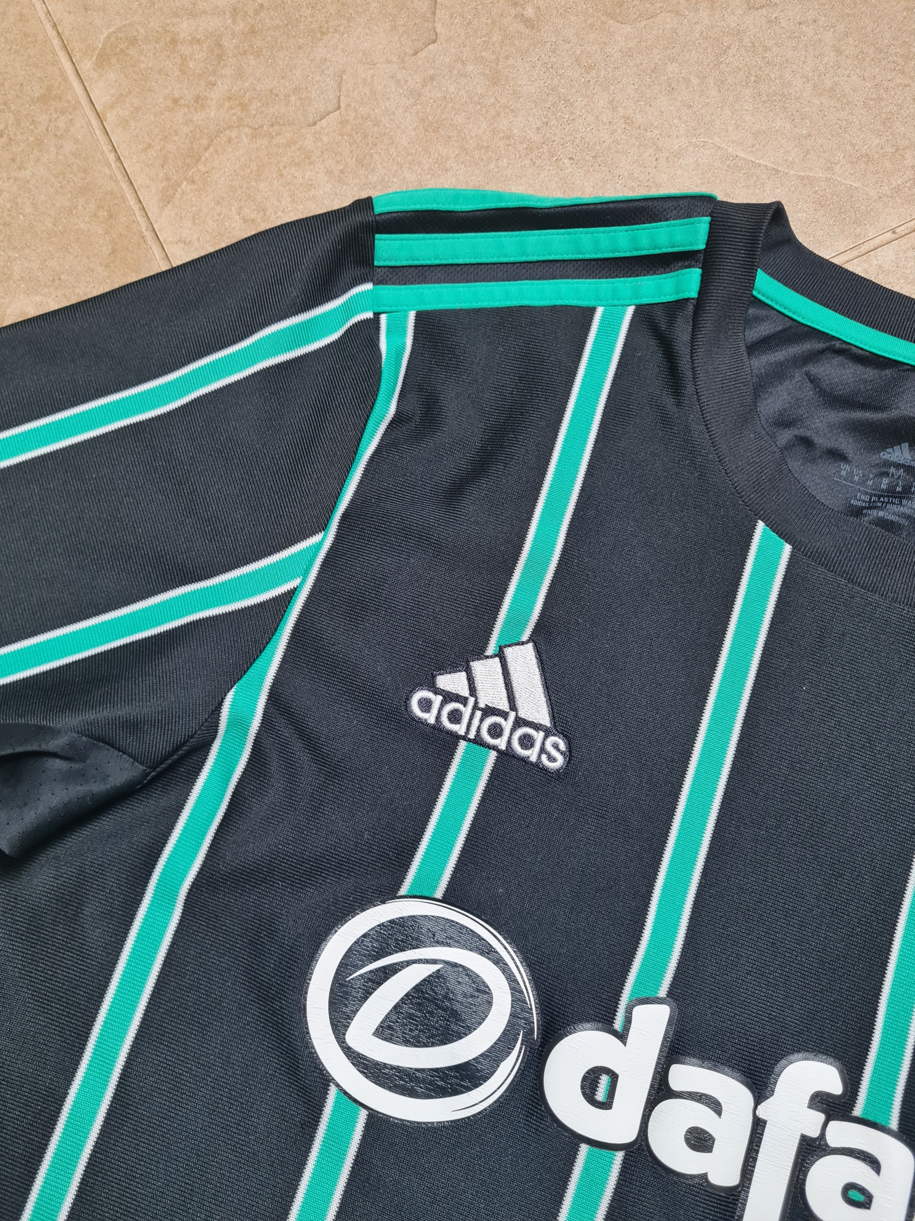 Adidas CELTIC 2022/2023 AWAY FOOTBALL SHIRT ADIDAS ADULT HA8326 Size US M / EU 48-50 / 2 - 14 Thumbnail