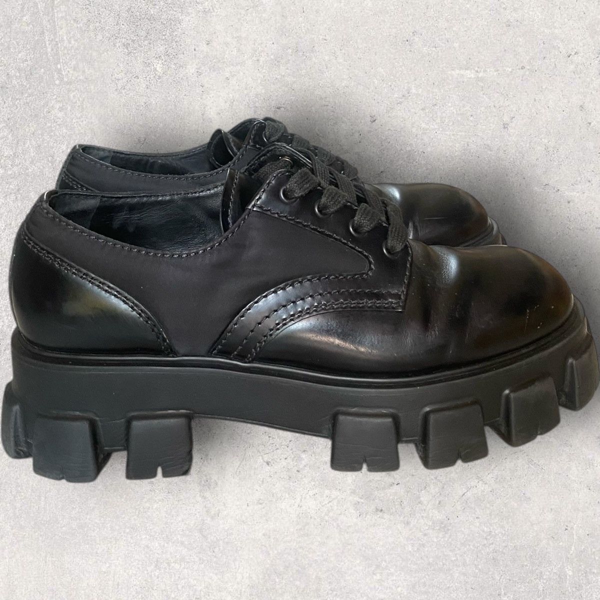 Prada Prada Monolith Brushed Leather And Nylon Lace Up Shoes Size US 9 / EU 42 - 1 Thumbnail