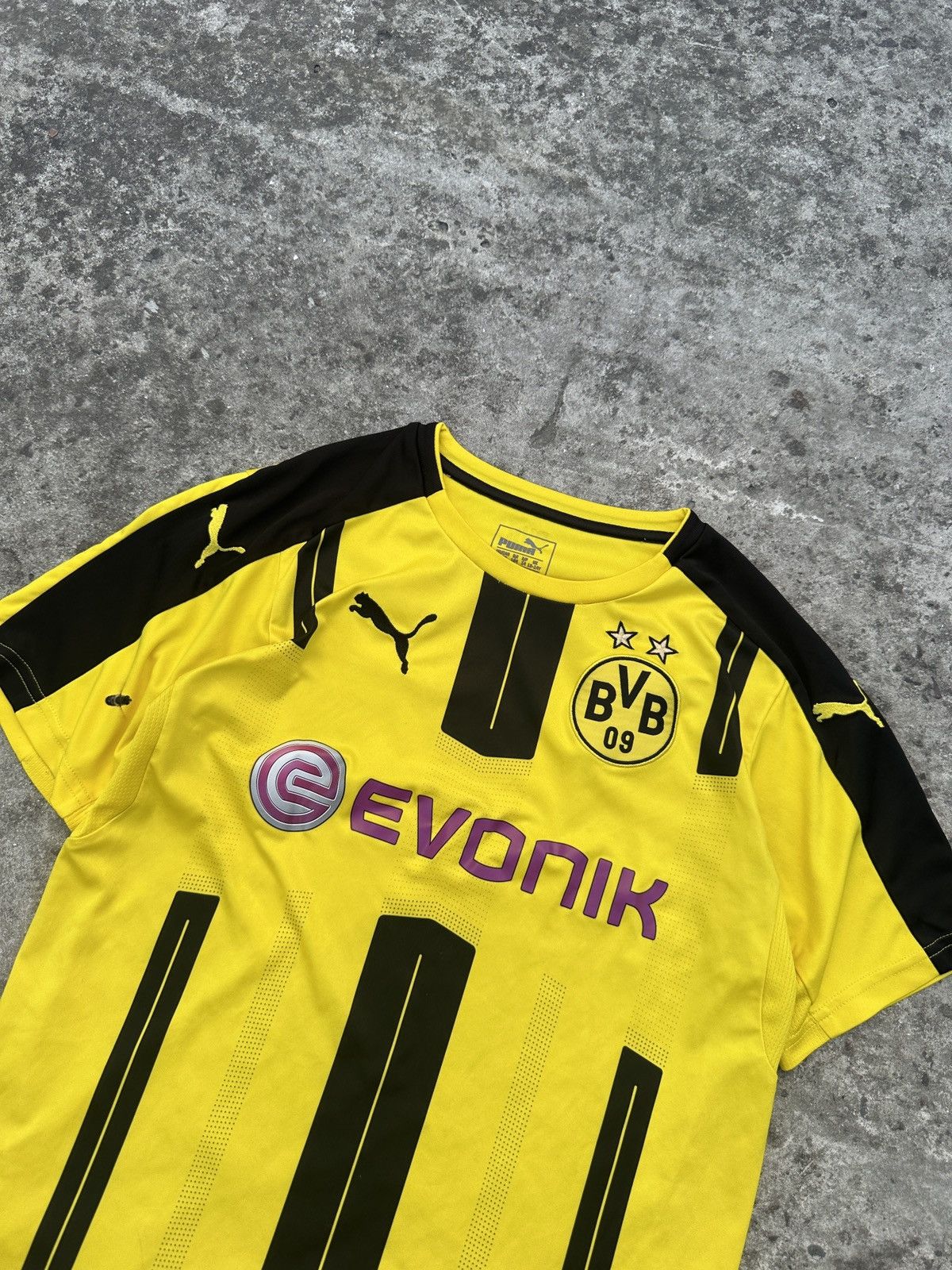 Puma Puma Borussia Dortmund Soccer Jersey Streetwear Rare XS Size US XS / EU 42 / 0 - 2 Thumbnail