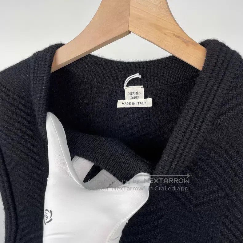 Hermes Hermes Black Letter Embroidered Wool Round Neck Sleeveless Size XS / US 0-2 / IT 36-38 - 4 Thumbnail