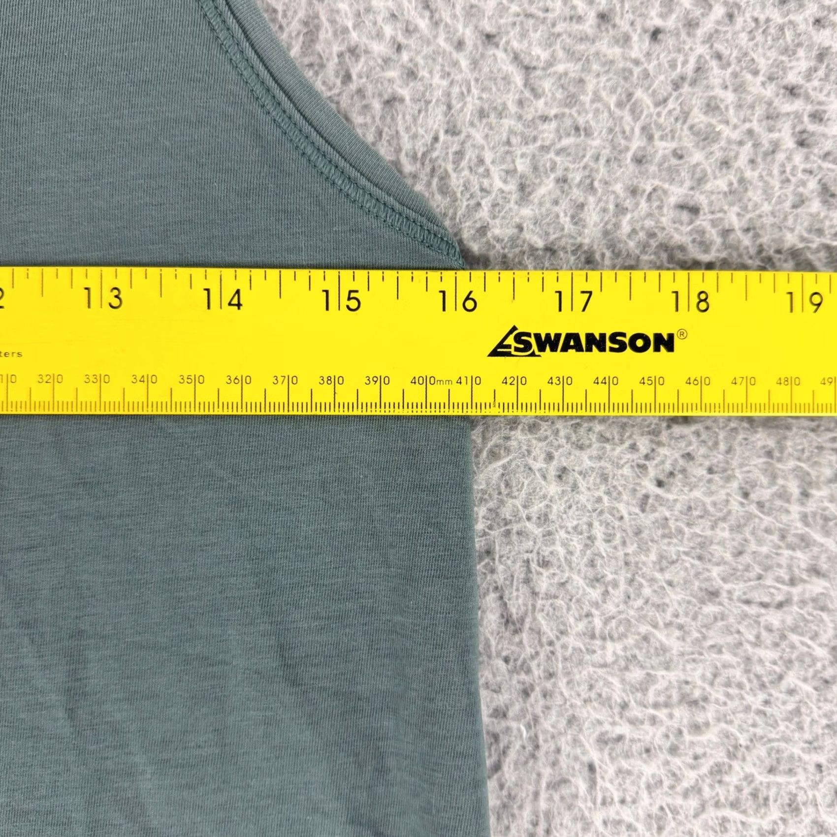 Lululemon Lululemon Womens Green V Neck Tank Top Split Hem Athletic Activewear Size 6 Size M / US 6-8 / IT 42-44 - 5 Thumbnail