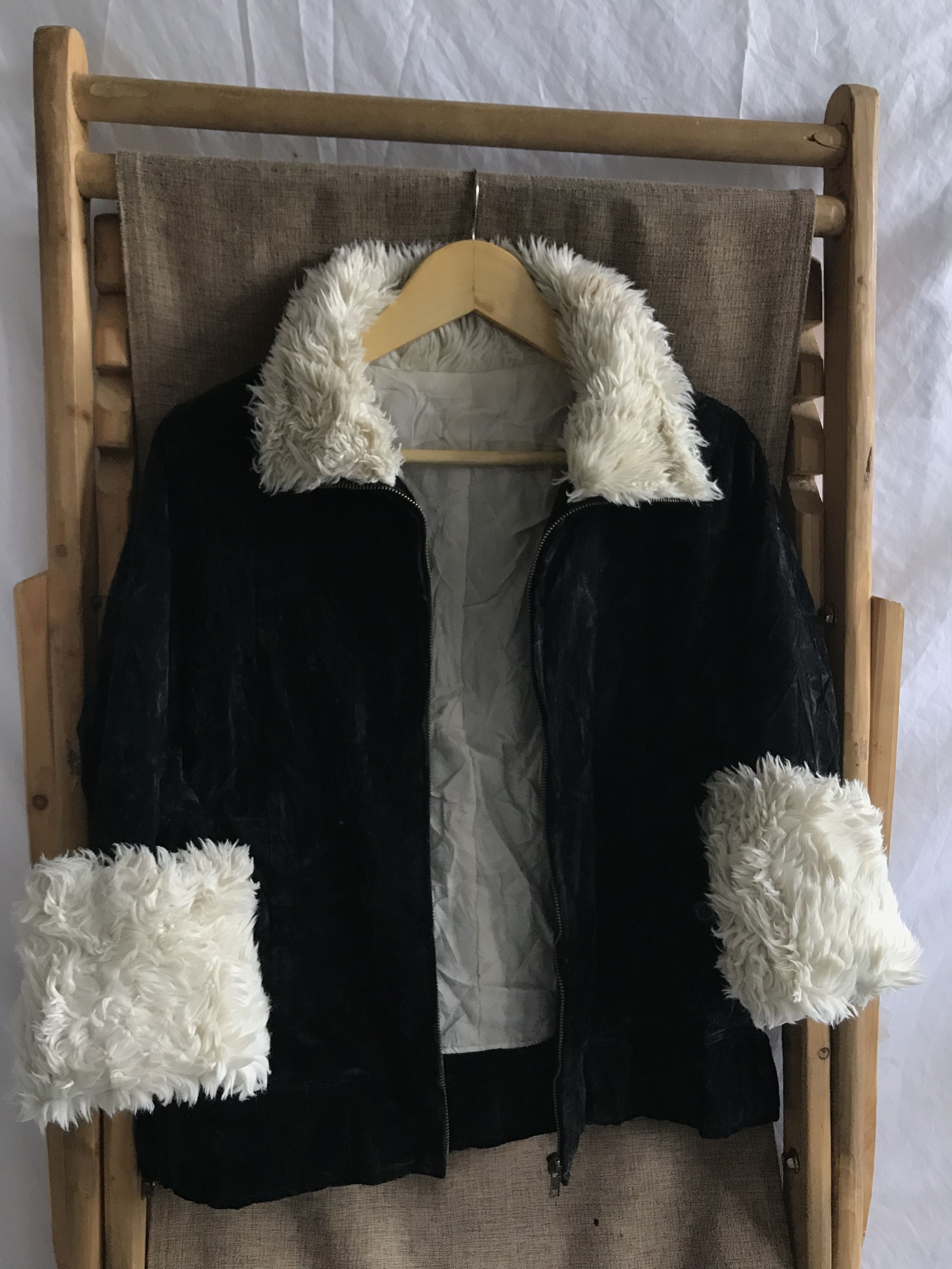 Le Grande Bleu (L.G.B.) Majestic Legon Japanese Brand Fur Velvet Jacket Size US S / EU 44-46 / 1 - 4 Thumbnail