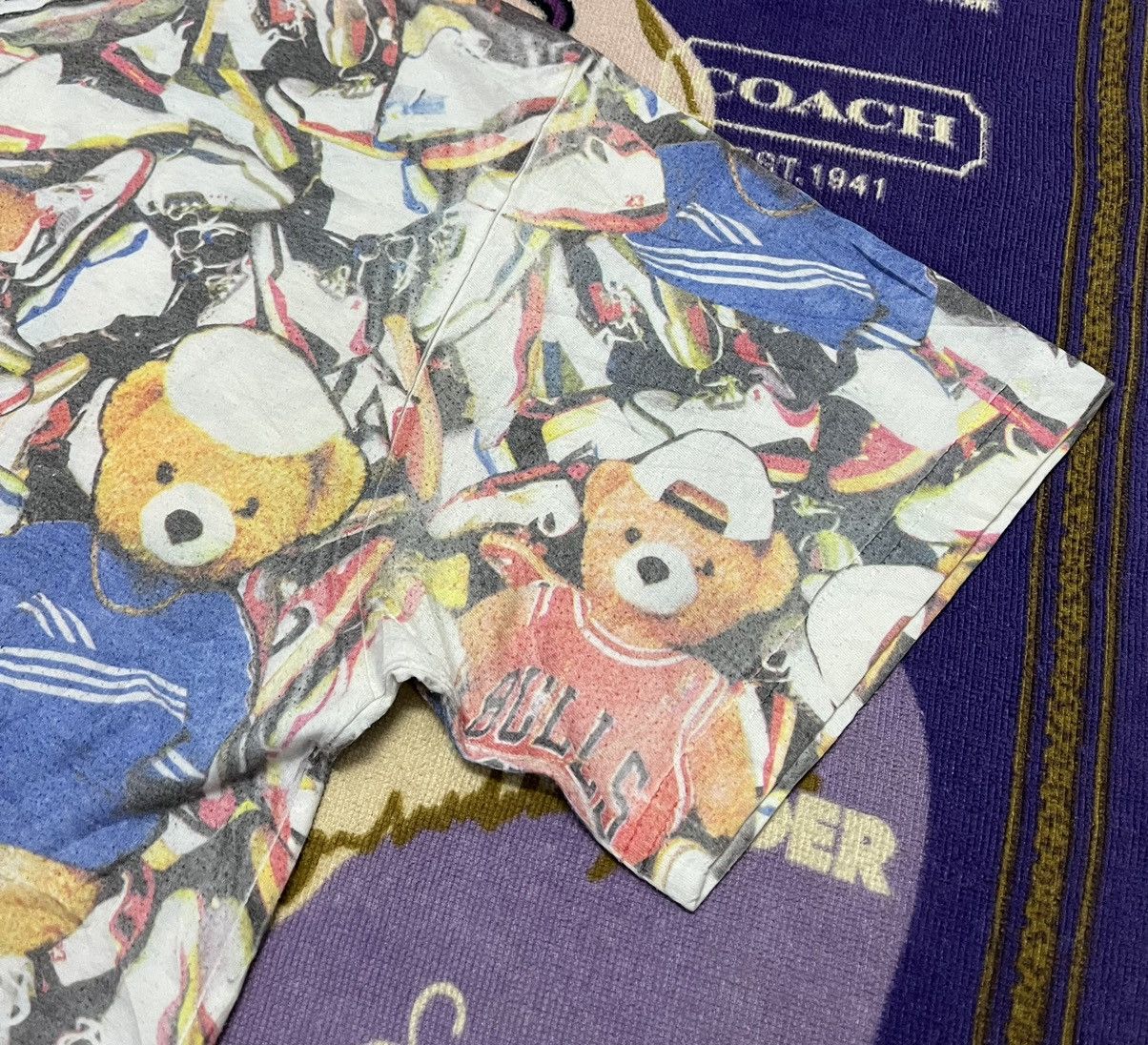 Japanese Brand × Vintage BULLS Overprint Rare Design Shirt Size US L / EU 52-54 / 3 - 6 Thumbnail