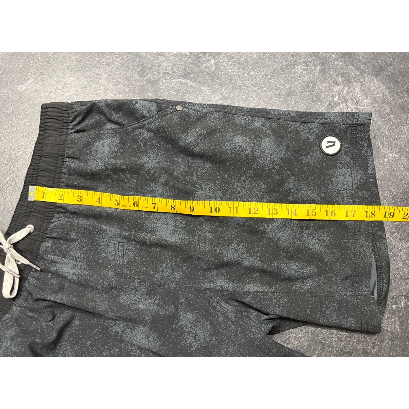 Vuori Vuori Mens XL Camouflage Athletic Shorts 7-Inch Inseam Gym Running Training Casual Size US 36 / EU 52 - 6 Thumbnail