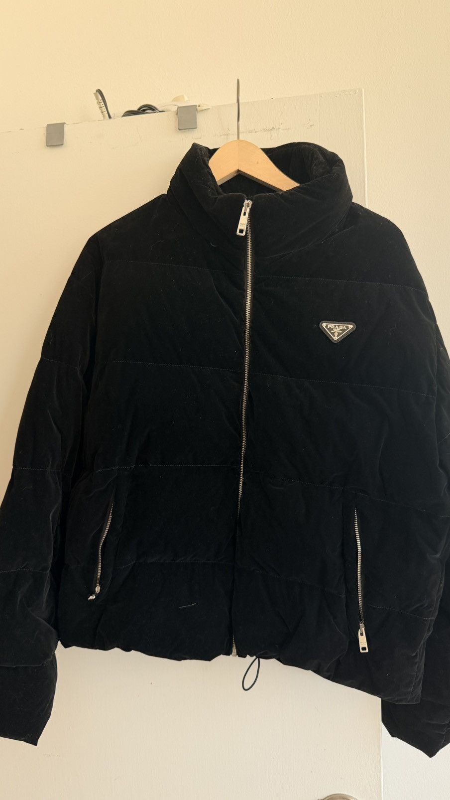 Prada PRADA Velvet Cropped Down Jacket Size US S / EU 44-46 / 1 - 7 Thumbnail