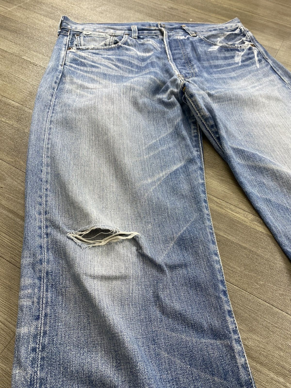 Levi's Vintage Clothing 🇯🇵Vintage Levis 501XX LVC Rindem Selvedge Distressed Jeans Size US 36 / EU 52 - 4 Thumbnail